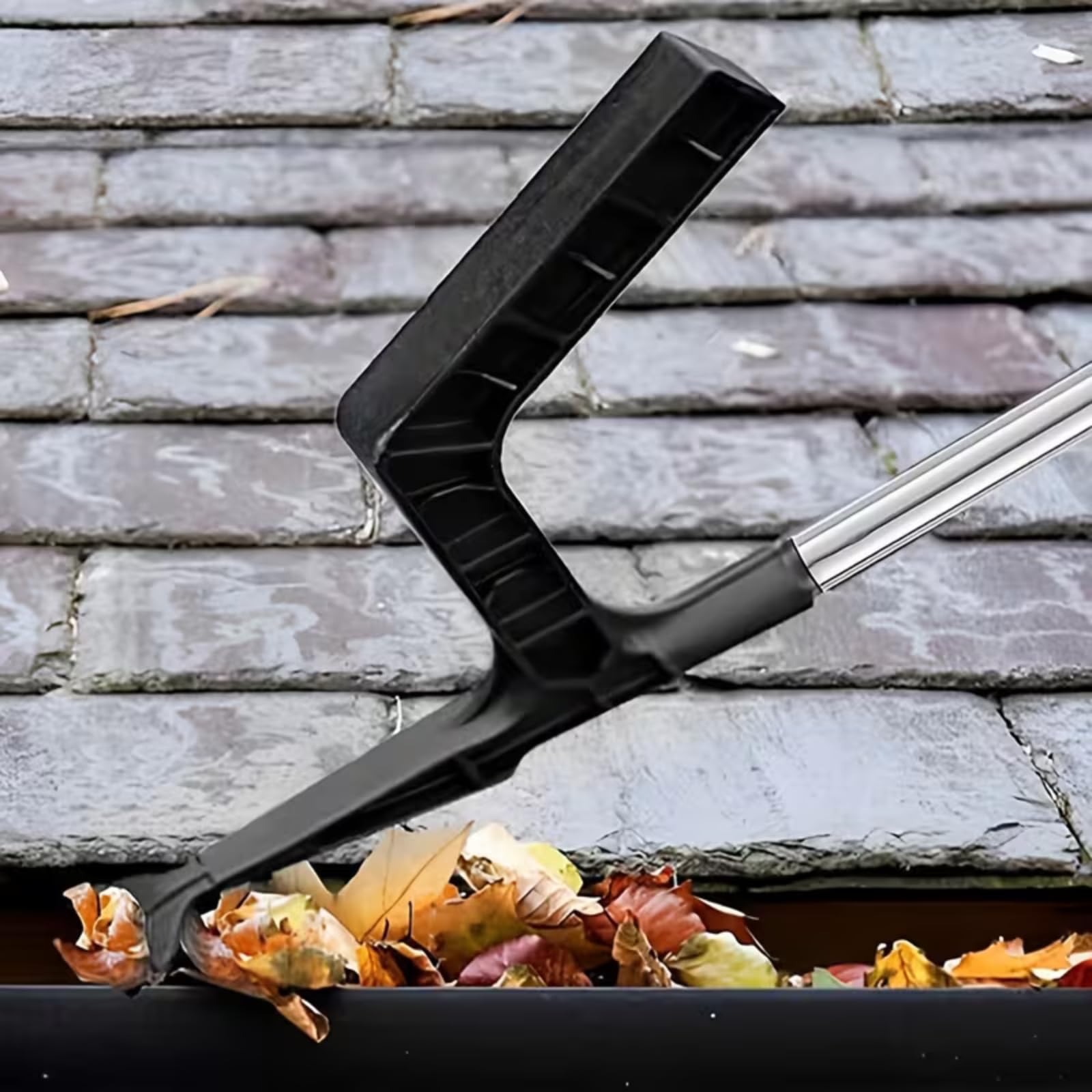 Howsehold Gutter Cleaning Tool With Extension Pole - Gutter Scoop For Cleaning Leaves, Moss And Debris From Roof Gutters And Buildings