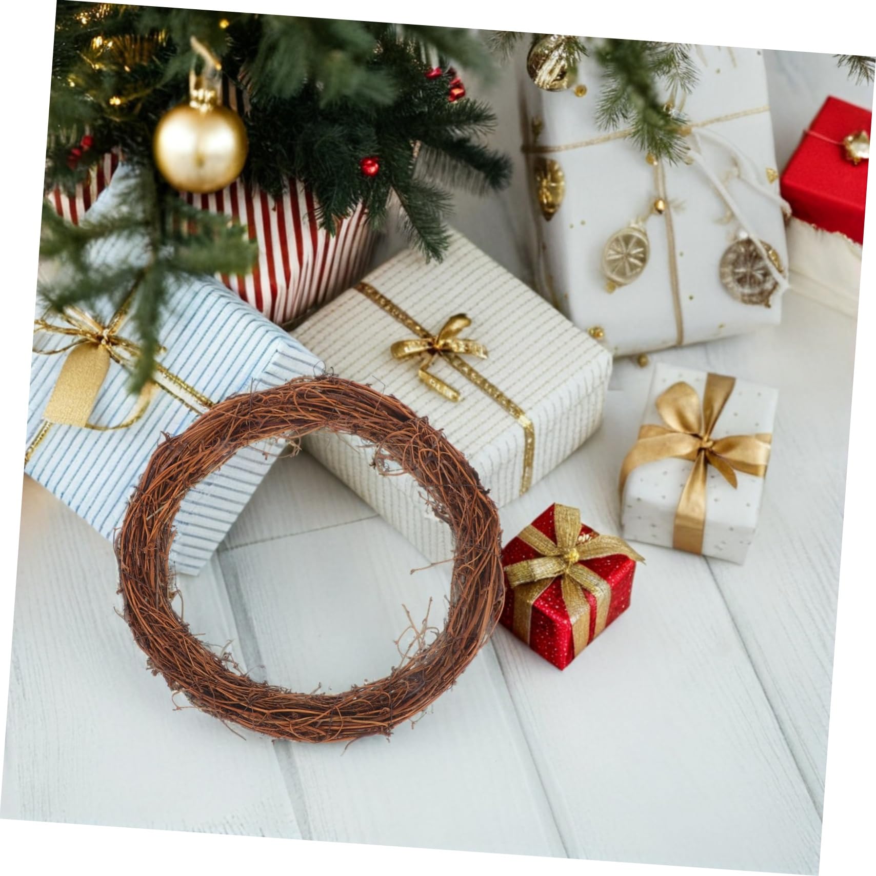 6stücke Rattankranz Runde Blumengirlanden für DIY-weihnachtsdekoration und Hochzeitsfeiern Hängekränze und Türkränze aus Rattanornamenten für Haustür und Wohndekoration