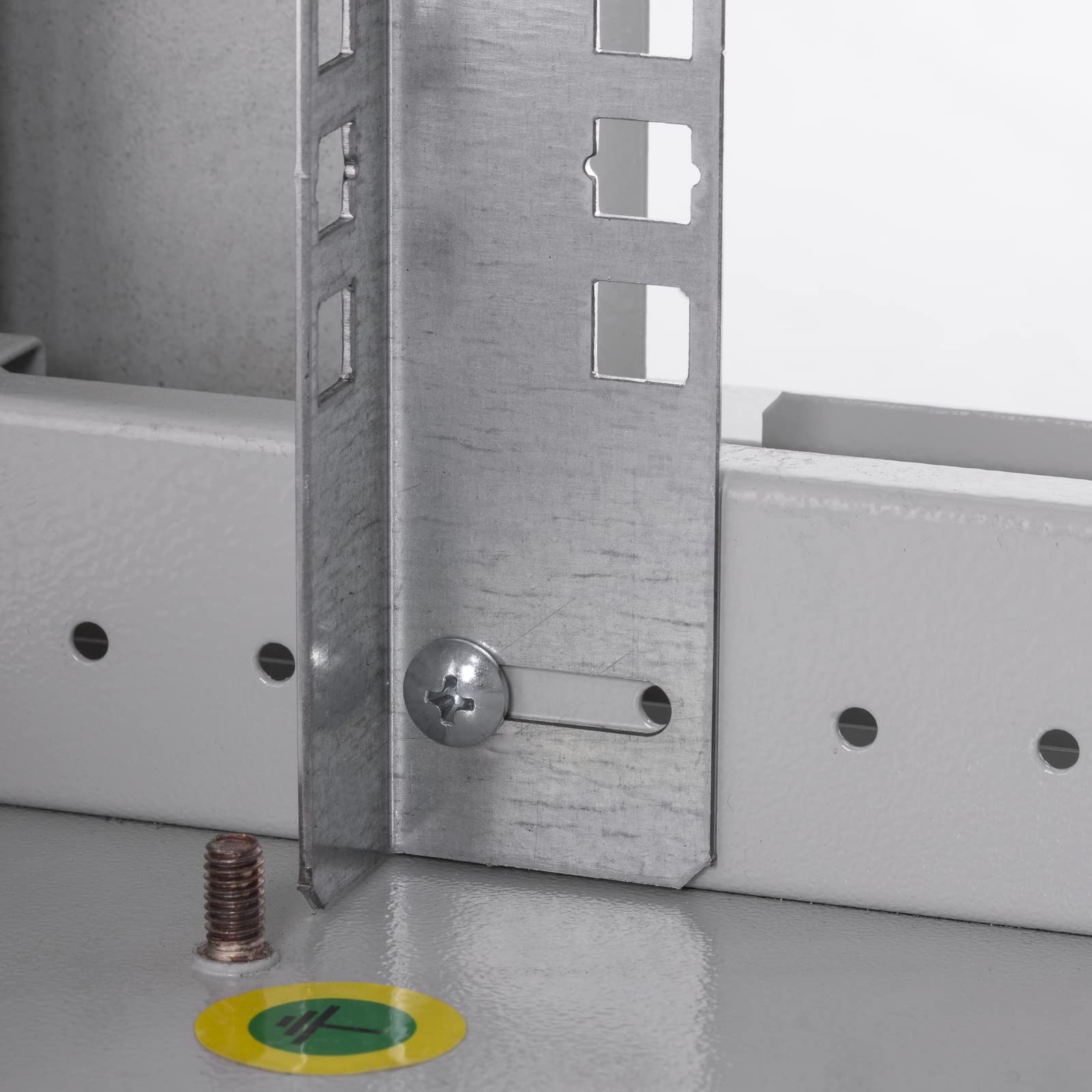 Armadio Rack da Muro 19" 12U 600x450x639mm Parete Bianco SOHORack de RackMatic