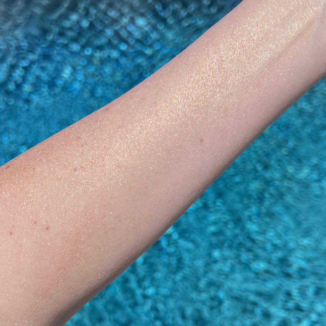 Addictive Glow Plant Based Drying Powder | Matte or Shimmer Post Spray Tan Translucent Finishing Powder | Sunless Tanning Setting | Dusting and Anti Chaffing - Made in the USA (Hula Girl- Shimmer)