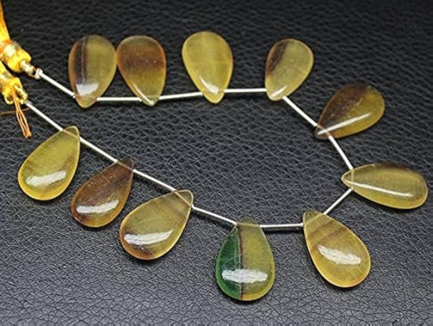 Perles fluorite bicolore gouttes lisses pour sublimer vos bijoux fait main