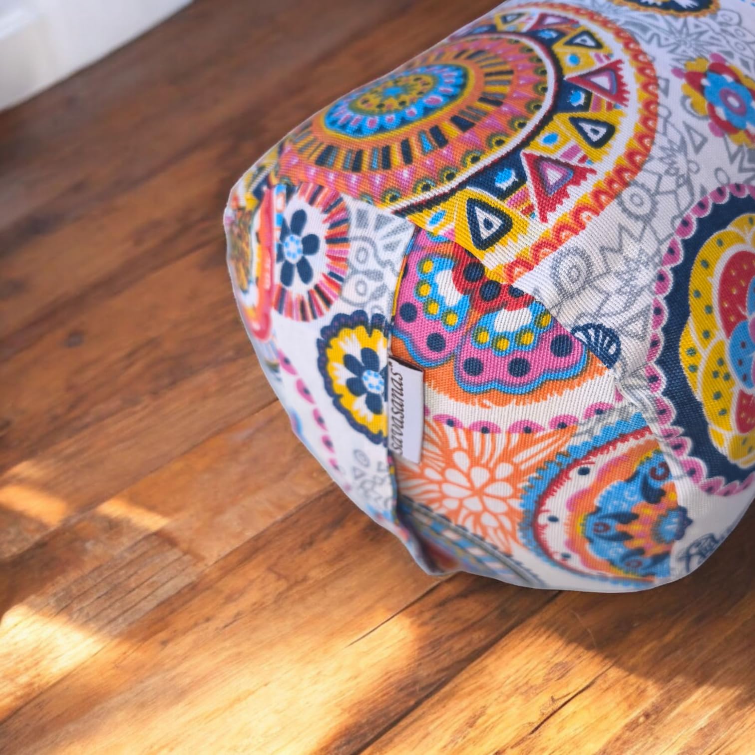 Cylindryczny bolster do jogi "Mandalas Maya" poduszka do jogi, zdejmowana i nadająca się do prania poszewka, wypełnienie z organicznej piłki orkiszowej, uchwyt do noszenia, 62 x 20 cm