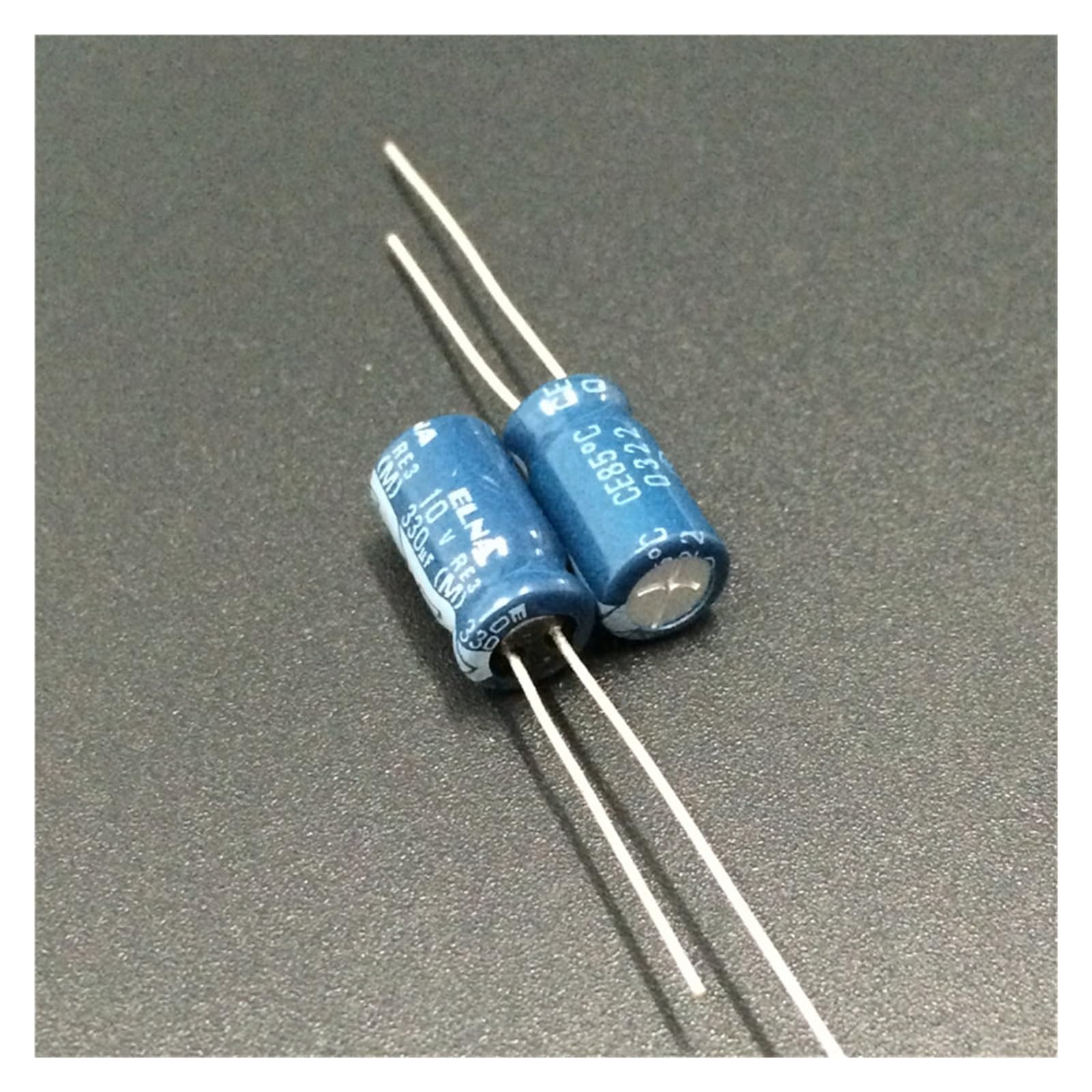 Condensateur 10V 330uF série RE3 6.3x11mm pour microcontrôleur et carte mère