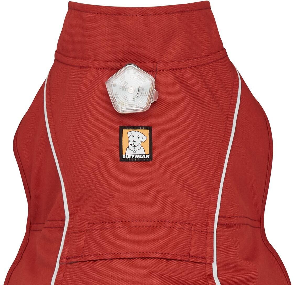 RUFFWEAR Abrigo para Perro, Overcoat, Chaqueta de Perro con Correa y Agujero en el Portal del arnés, Forro Polar de Primera Calidad, Ajustable, Ligero, Lavable a máquina Red Clay - XX-Small (33-43cm)