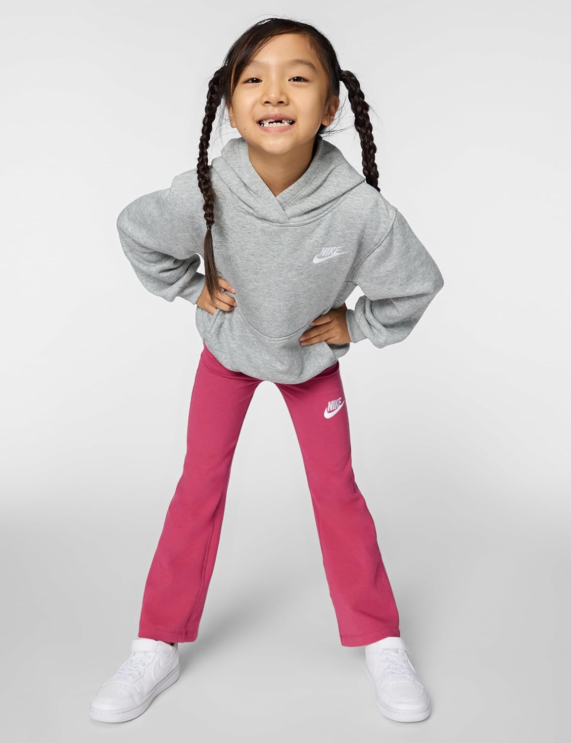 Nike Girls Sportswear Classic High-Waisted Flared Leggings - Image 2