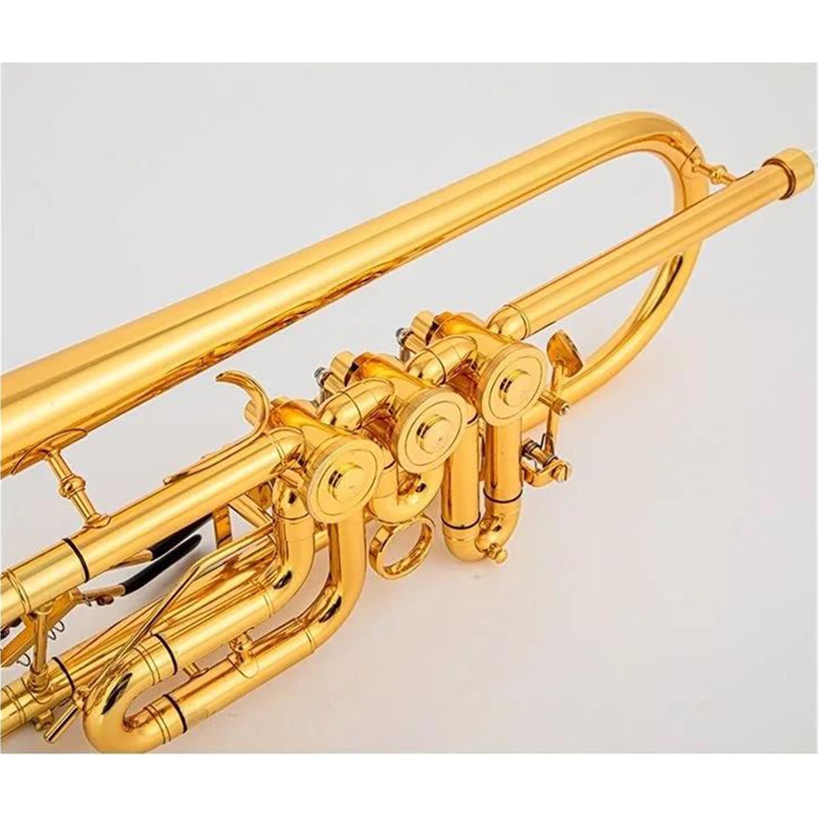 Trompete B-Trompeten-Drehventil B-Typ Flachmessing Gold Flachschlüssel Professionelles Trompeteninstrument