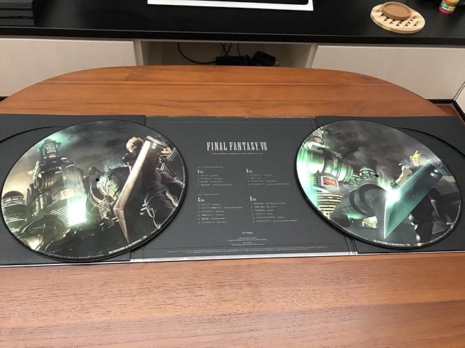 Amazon | FINAL FANTASY VII REMAKE and FINAL FANTASY VII Vinyl