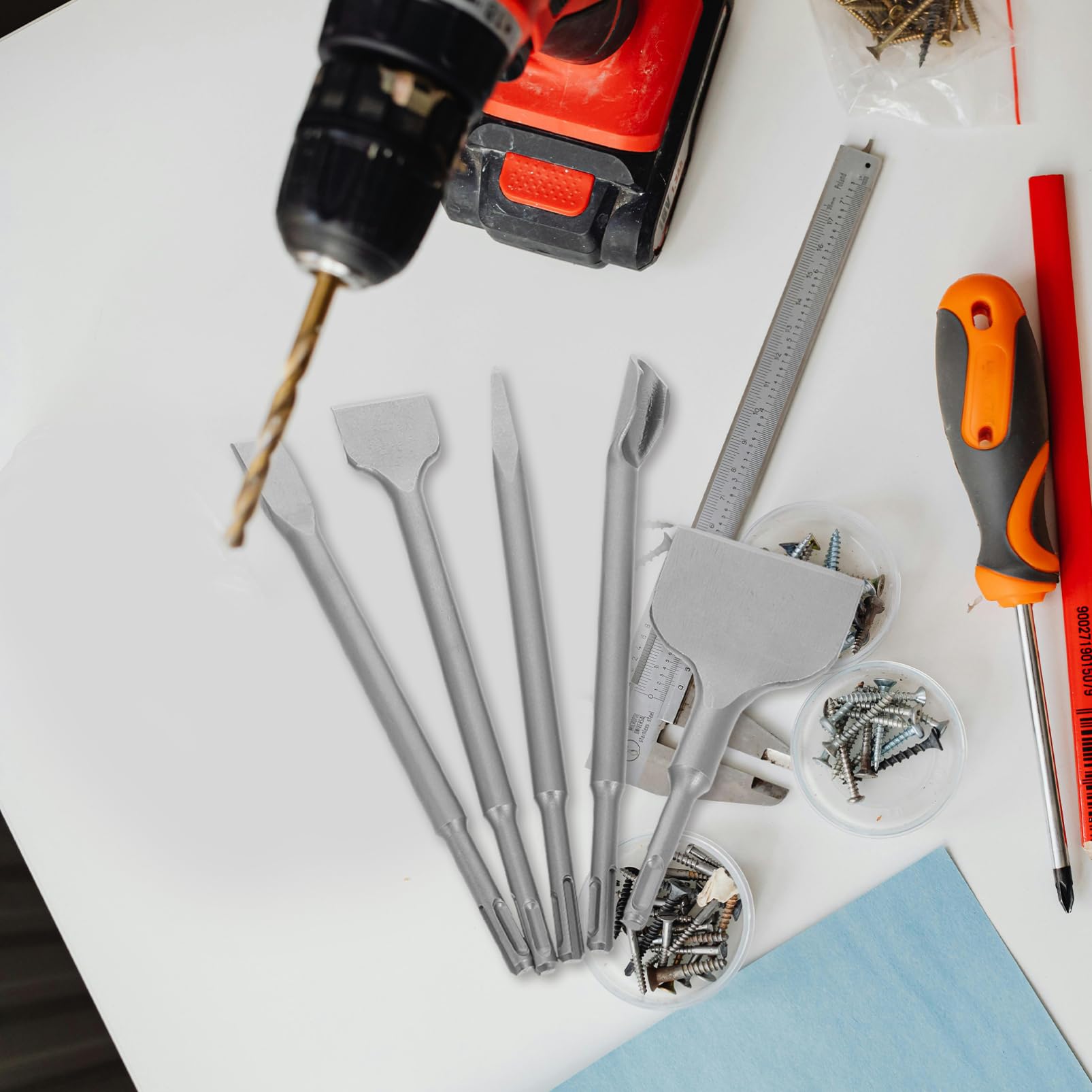 Set di Scalpelli per Muratura 5 Pezzi per Rimozione Piastrelle | Acciaio Cromato, Profilo Preciso, Adatto a Cemento e Pietra, Uso Casa e Cantiere, Formato Portatile