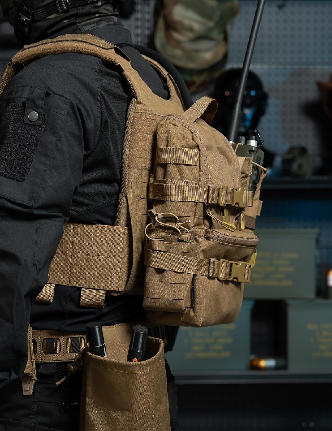 IDOGEAR SPORTS Tactical MOLLE Hydration Pack for 2L Water Bladder Reservoir Bag for Plate Carrier Outdoor Airsoft Paintball - Image 6