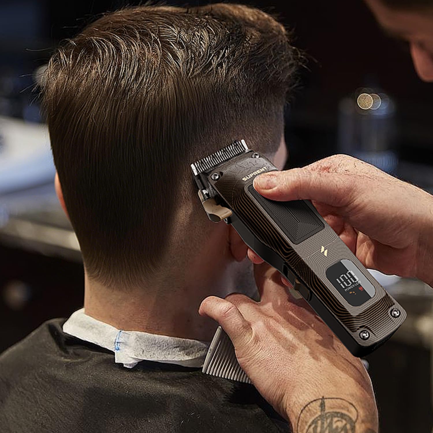 SUPRENT Professionelle Haarschneider Herren, Kabelloser Friseursatz mit 6500 U/min Motor, Spaltlos Einstellbare Klingen, Schwarze Code-Aufsteckkämme & Tasche