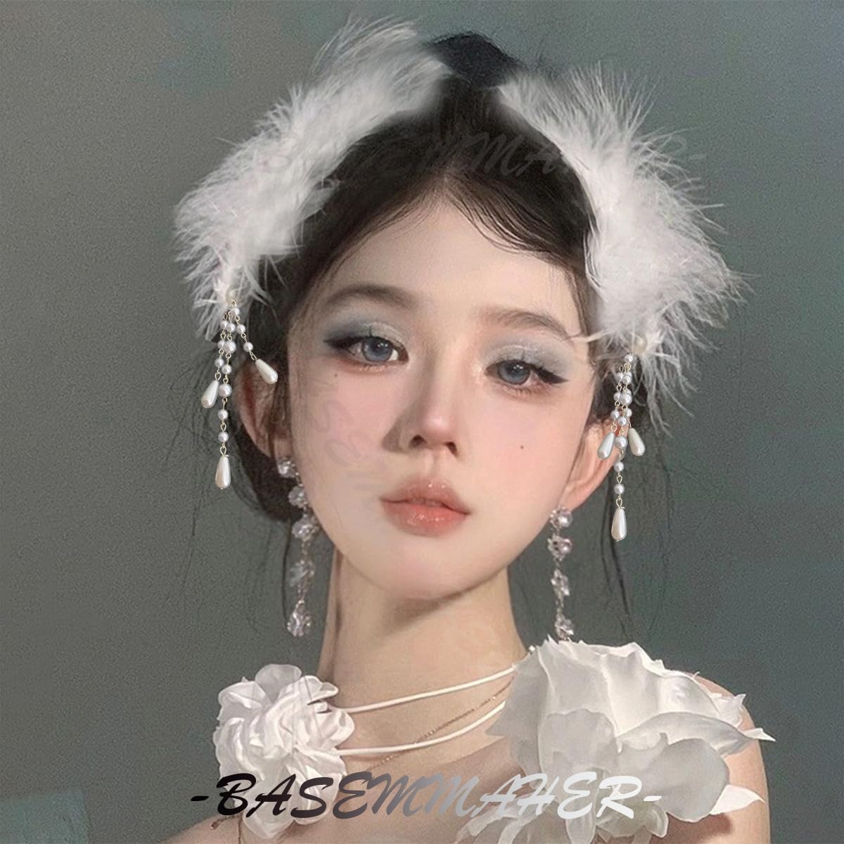 BASEMMAHER 2 Pack White Fluffy Plush Feather Hair Clip with  display picture 1