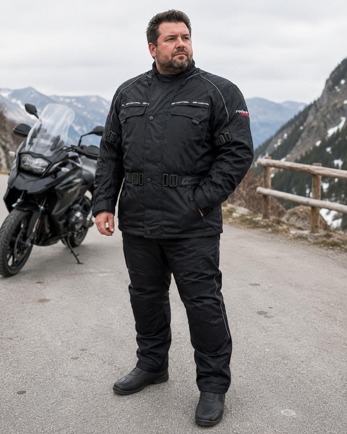 ROLEFF RO700 Motorradjacke mit Protektoren, Thermofutter, Klimamembrane & Belüftungssystem für Sommer und Winter, schwarz