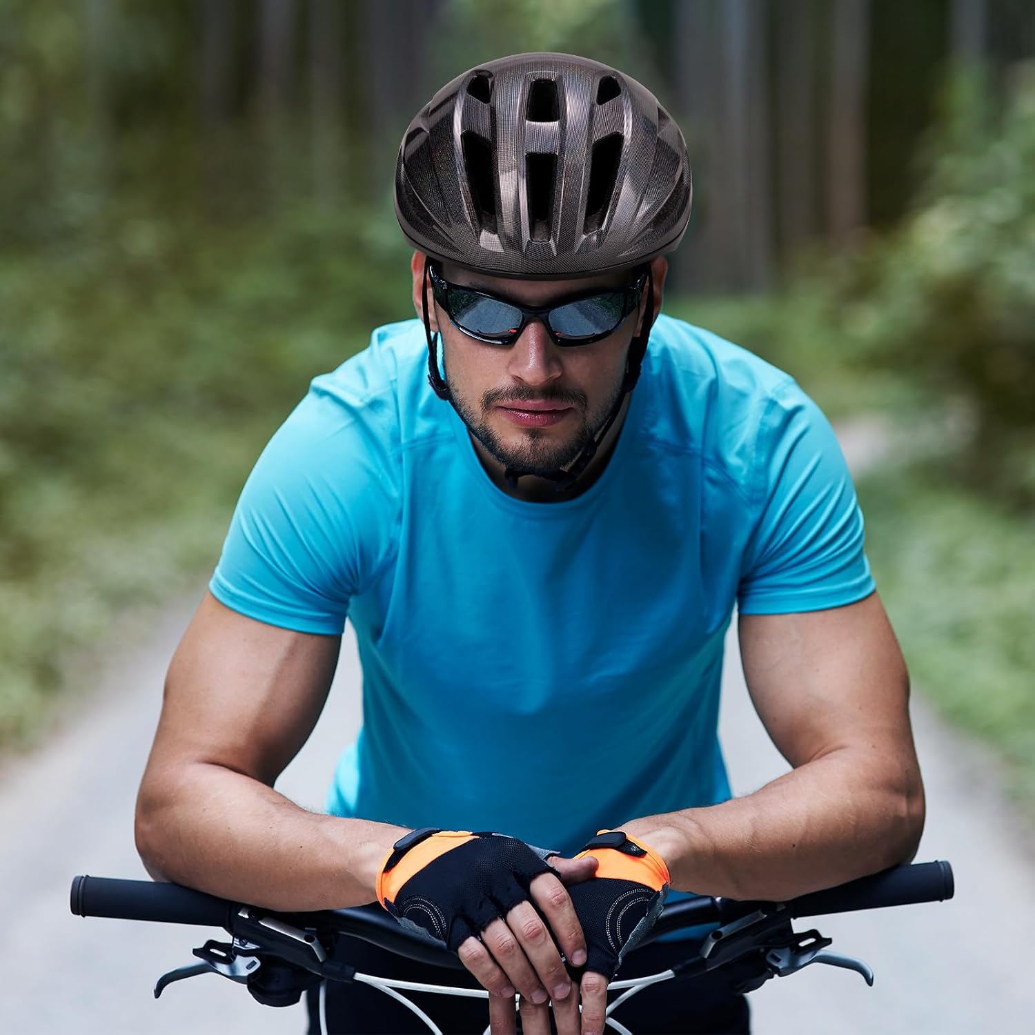 Adult Bike Helmet, SIFVO Road Bike Helmet Adjustable, Magnetic Buckle Lightweight Cycle Helmet for Men and Women Commuting Cycling Scooter Helmet