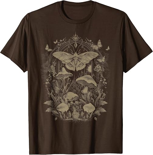 Butterfly Grunge Fairycore Therian Clothing Cute Fairycore Moth Grunge Aesthetic Flowers for Girls and Women T-Shirt