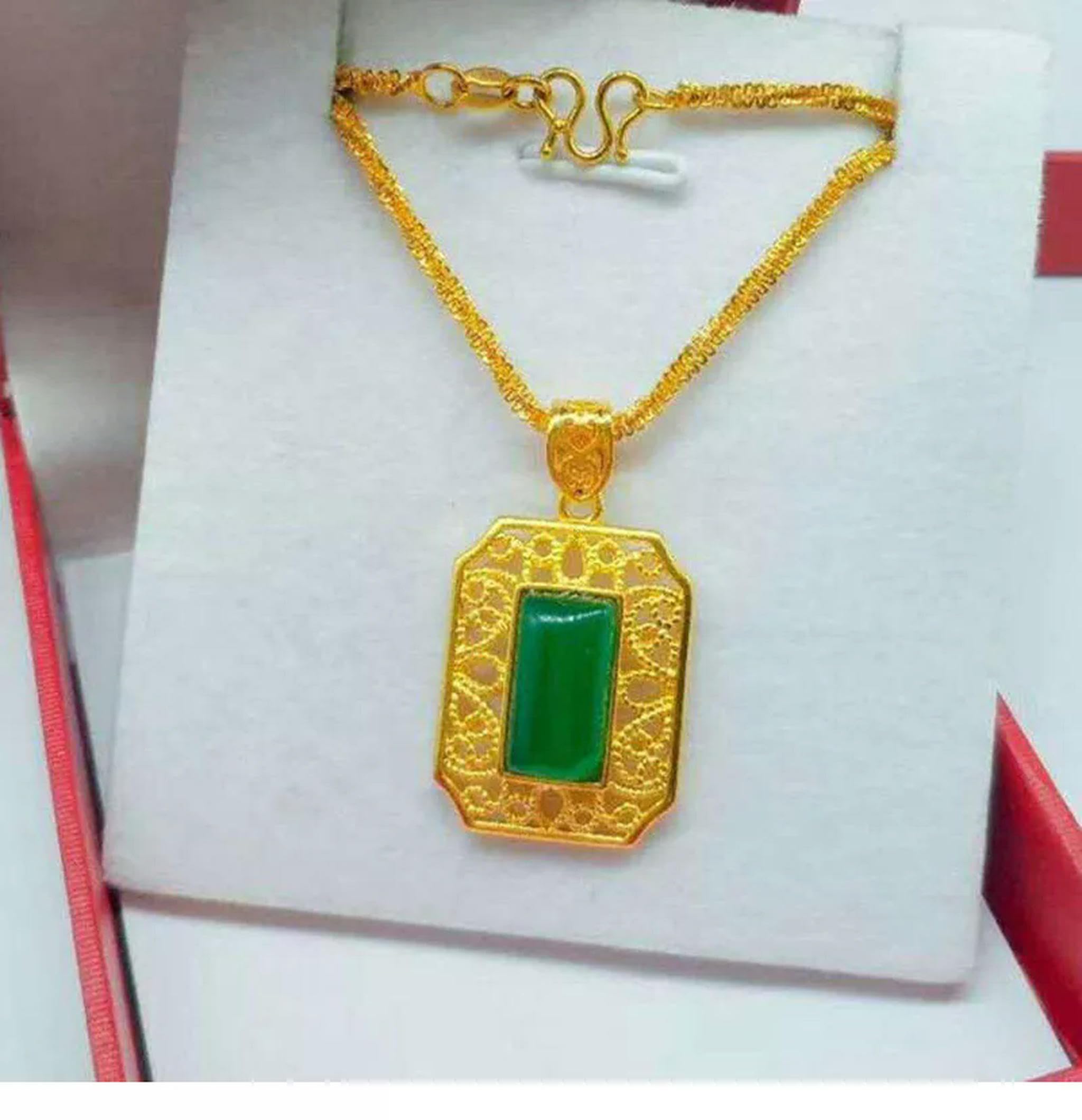 Collar de jade Hotan de filigrana para niña ideal en ceremonias familiares