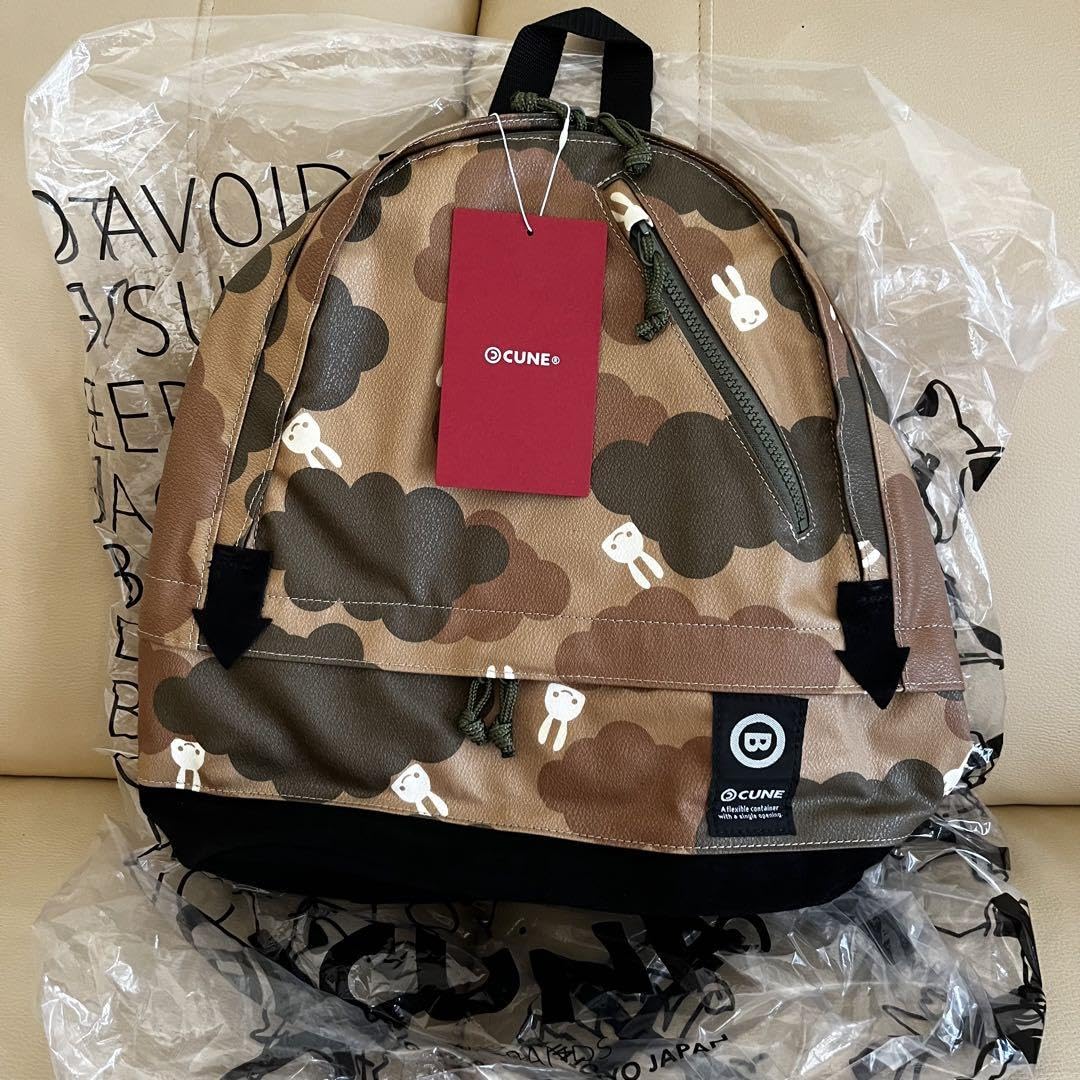 Amazon.co.jp: タグ付CUNE ウサギの迷彩バックパック 革製 : Toys & Games 