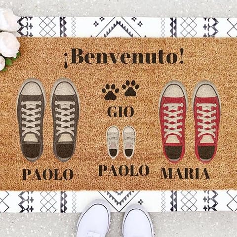 Felpudo Personalizado para la Entrada de Casa | Personaliza tu Felpudo con toda tu Familia y Mascotas | 70 x 40 cm | Felpudos Originales y Divertidos en 100% Fibra de Coco | Familia de 3 + Perro
