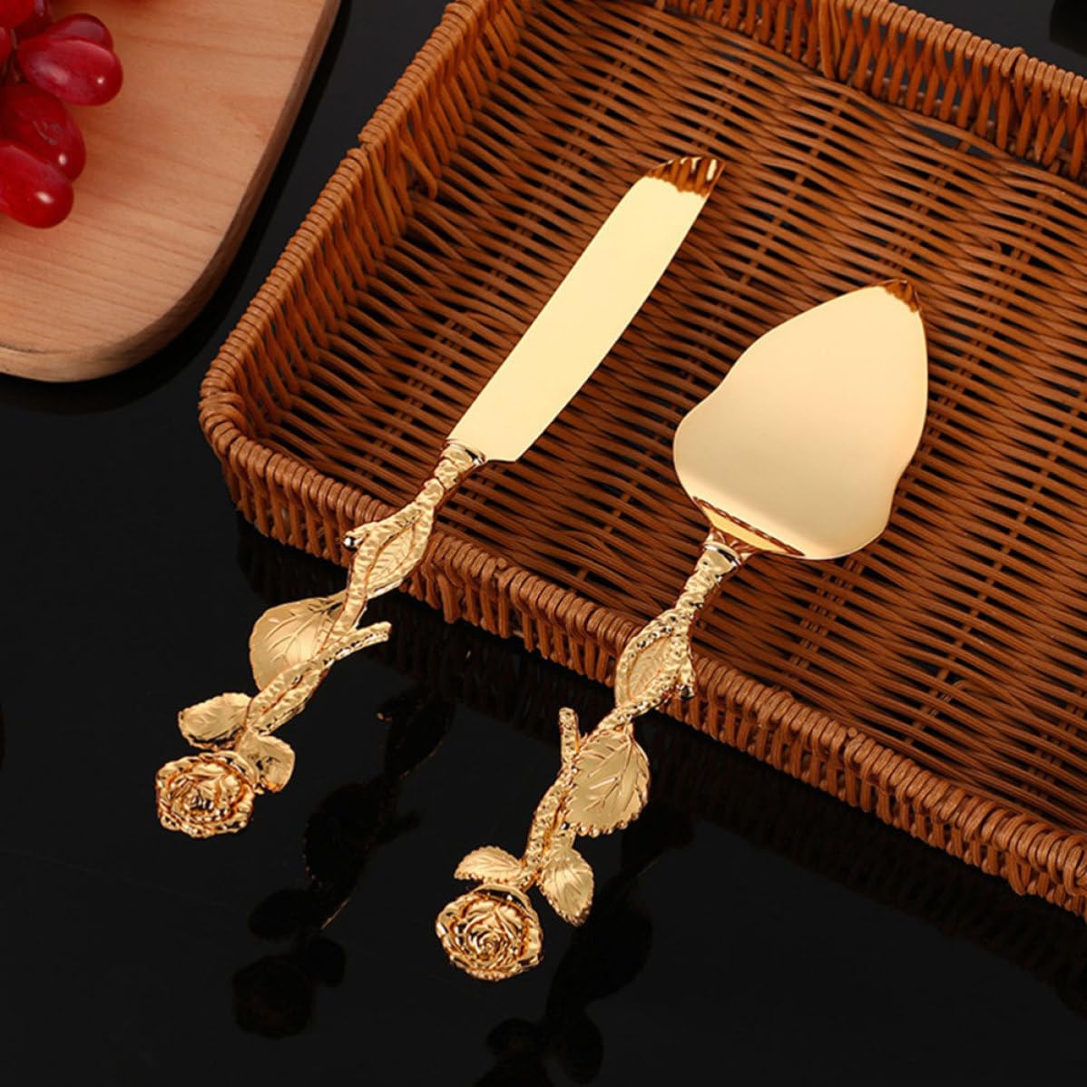 HANABASS Ensemble Coupe-gâteau et Pelle à Tarte en Alliage de Zinc Doré pour Service Pratique et Découpe Précise, pour Anniversaires et Réceptions