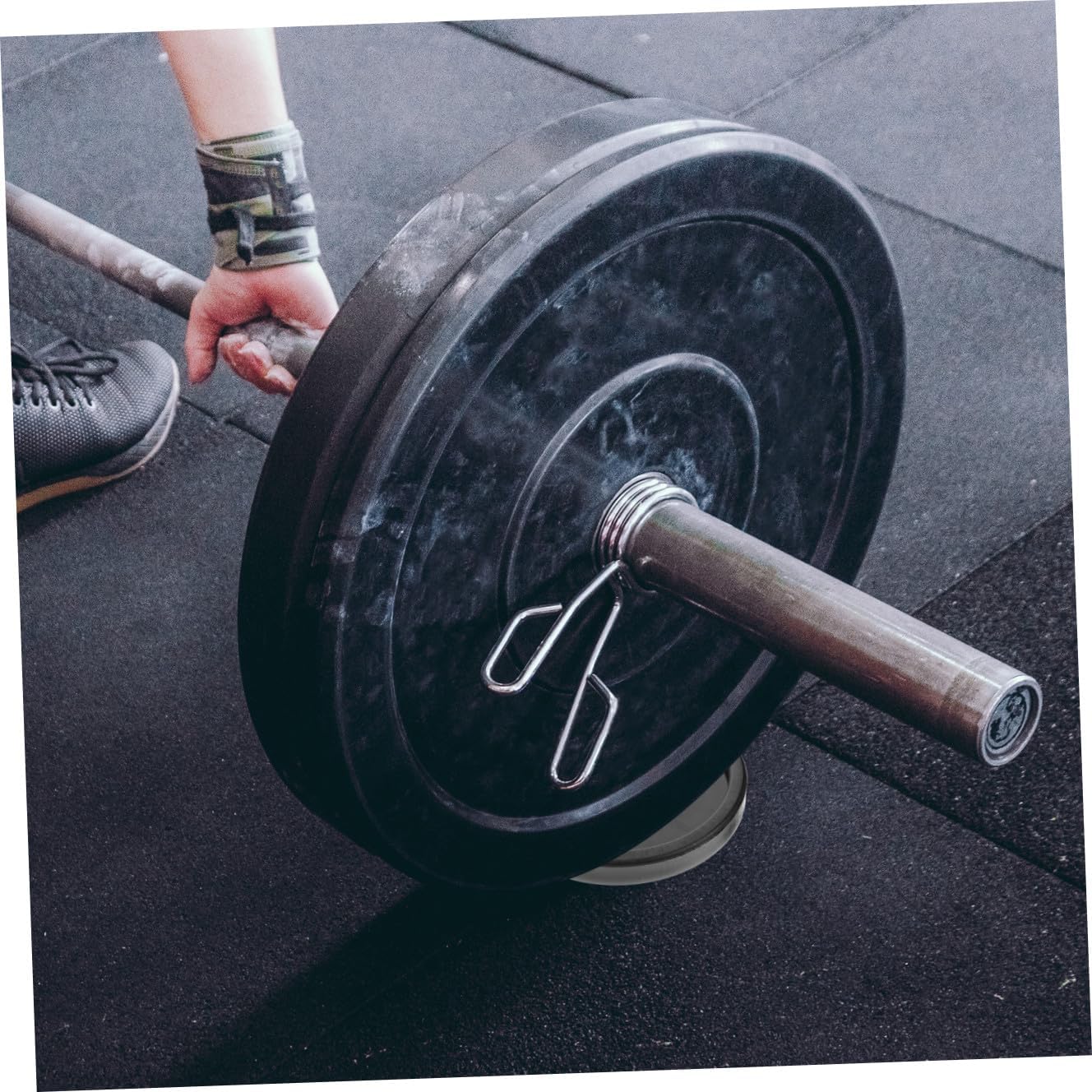 4pcs Fitness Equipment Floor Protectors Non-Slip Caster Cups for Furniture Scratch-Resistant Pads for Tables and Chairs Shockproof Design for Hardwood Floors