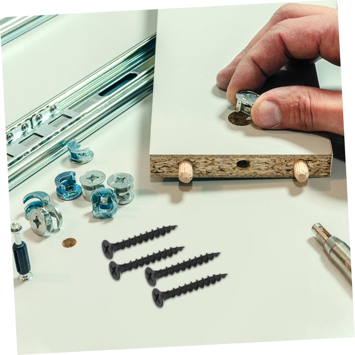 500pcs Self-Tapping Screws Kit Drywall Screws for Plasterboard Humid Environments Storage Box Included for Organized Tool Storage