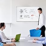 Amazon Basics Large Magnetic Dry Erase Whiteboard with Pen Tray for School, Classroom, Office & Home , 89.92 cm x 59.94 cm, Aluminum frame