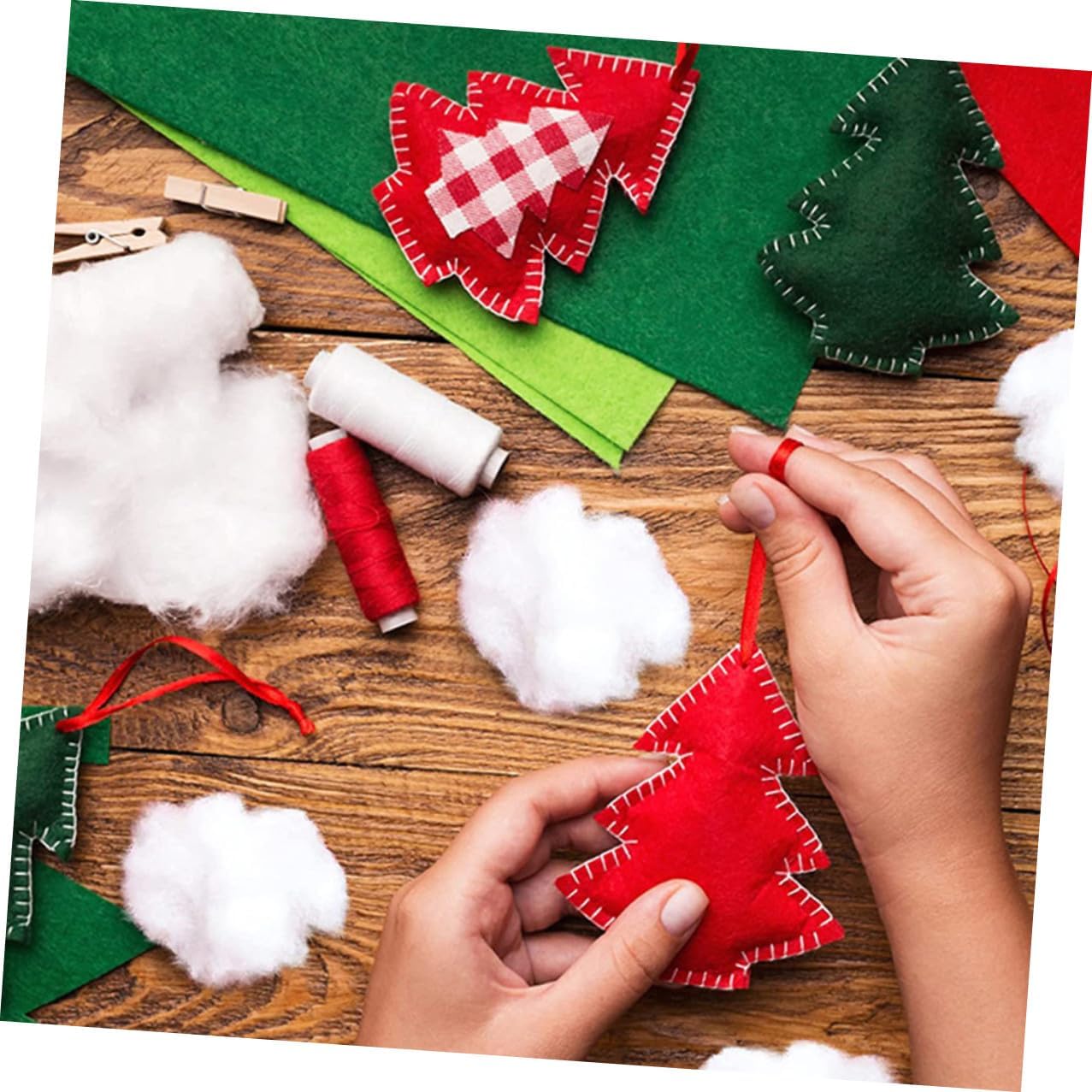 Kichvoe 2pcs Artificial Snow Blanket Christmas Snow Cover for Holiday Winter Decor DIY Simulation Prop Suitable for Party Supplies and Seasonal Home Decoration
