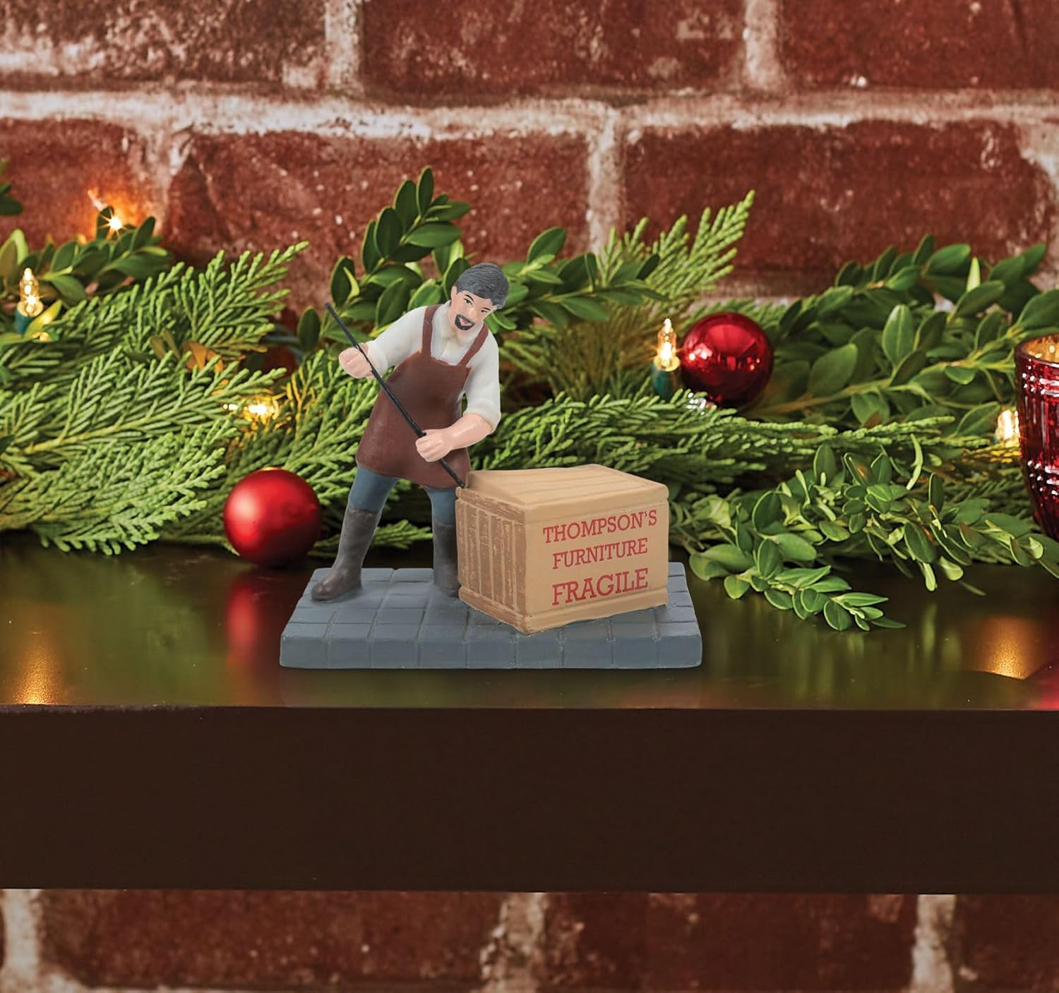 Department 56 Christmas in the City Accessories New Holiday Furnishings Figurine, 2.5 Inch, Multicolor