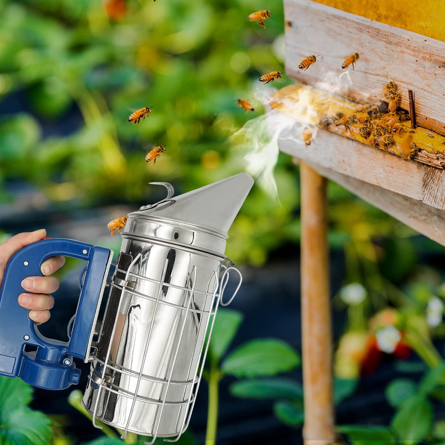 Electric Bee Smoker Bee hive Smoker for Beekeeper Stainless Steel with Heat Shield, Beekeeping Tool Equipment Large (not Come with Batteries)