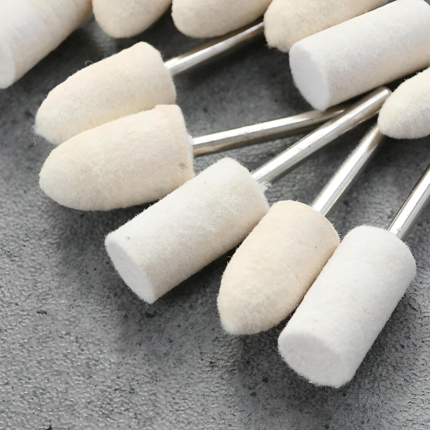200Pcs Compressed Wool Felt Polishing Head Tool, Felt Polishing Buffing Wheel for Rotary Tool, Wool FeltPolishing Pad Wheel Set with Storage Box for Watch and Jewelry Polish