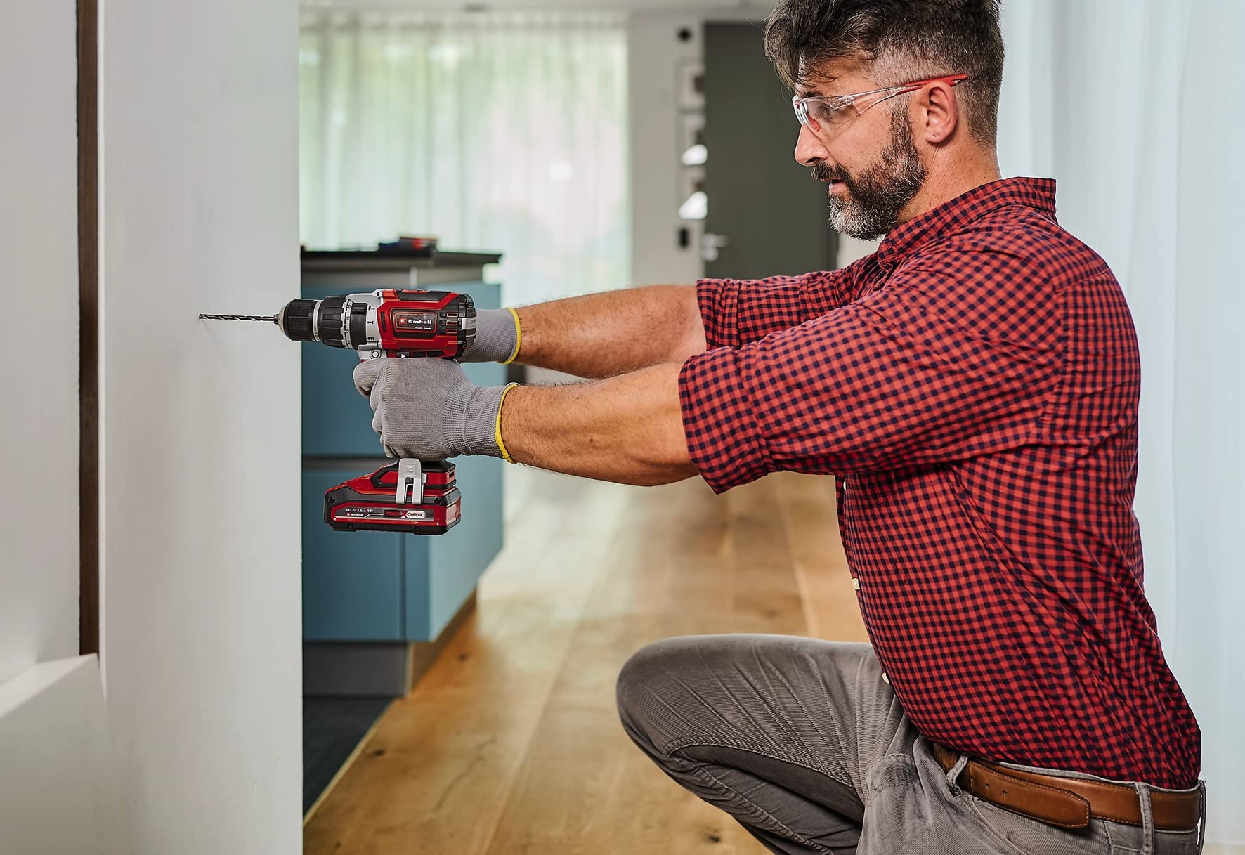 Einhell Professional TP-CD 18/60 Li-i BL 18 V Taladro combinado inalámbrico 2 x 4 Ah Li-ion