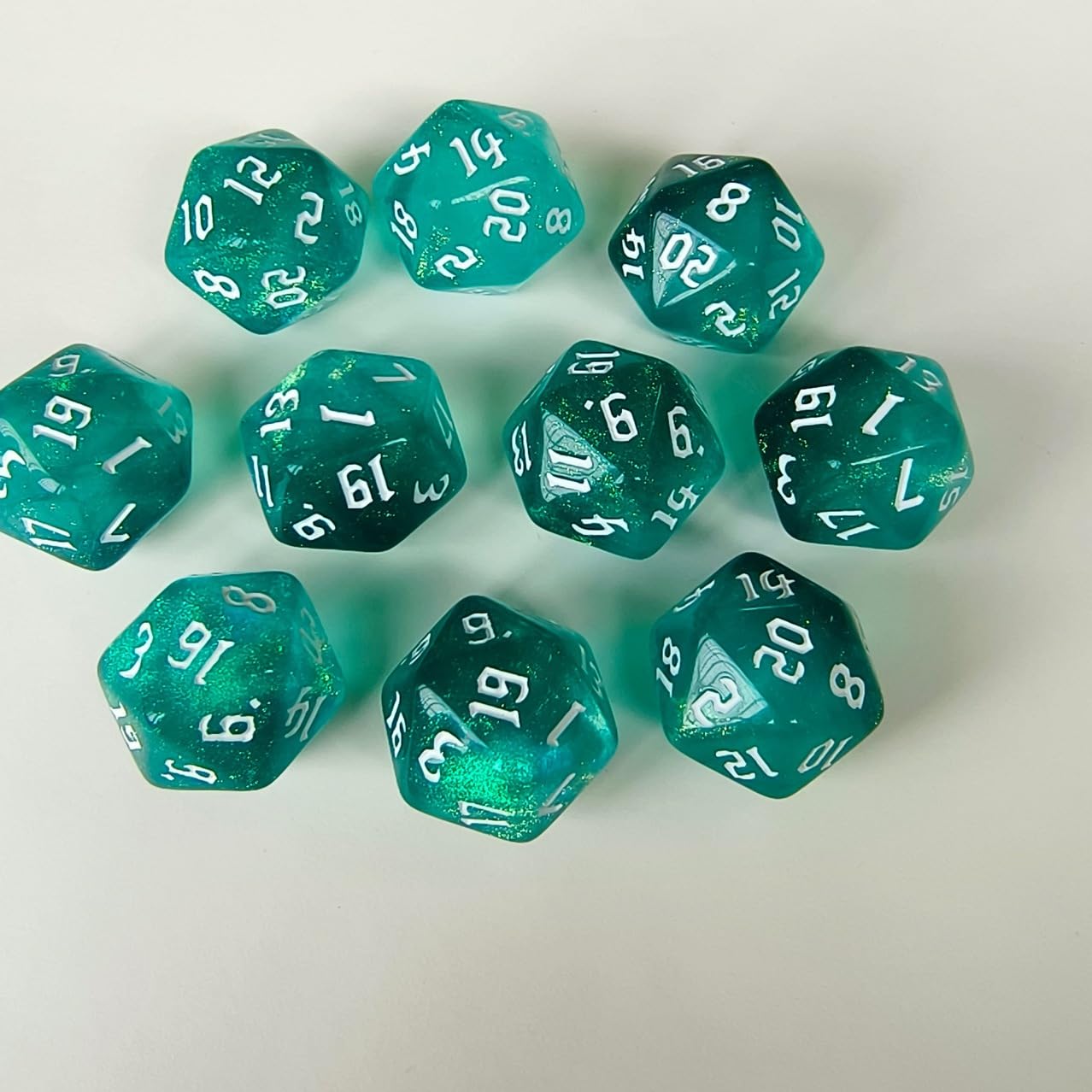 Dzxin DND Game D20 zestaw kości do gry, 10 szt., wielościenne kości D20, 20 mm, akrylowe, 20-stronne kości do gier RPG, MTG, DND, gry stołowe, zielone
