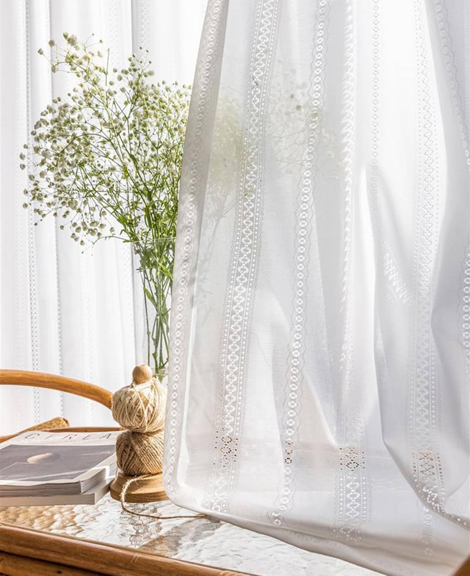 Lot de 2 Rideau Voilage, Rideaux Fenetre Transparent Coton Lin à Oeillets Rayures de Fleurs Creux Uni Rideau pour Chambre Salon Decor Intérieurs Blanc, 102L x 160H cm