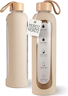 Moritz & Moritz Trinkflasche Glas 1000ml cream - Auslaufsicher - Glasflasche für Sport, Schule, Uni oder Arbeit - Mit schützender Silikonhülle - inklusive Motivationsskala - mit Bambusdeckel