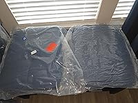 Review Image by Carlos González