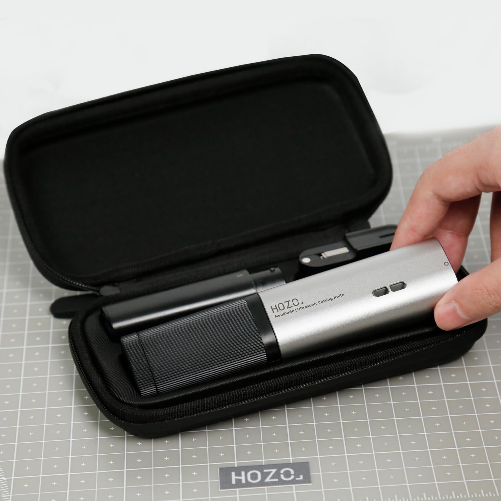 HOZO NeoBlade Pro Case – Kompakte EVA-Hartschalen-Aufbewahrung mit benutzerdefinierten Fächern für NeoBlade, Klingen und Akkupack, schlagfestes, wasserabweisendes Gewebe, weiches Futter
