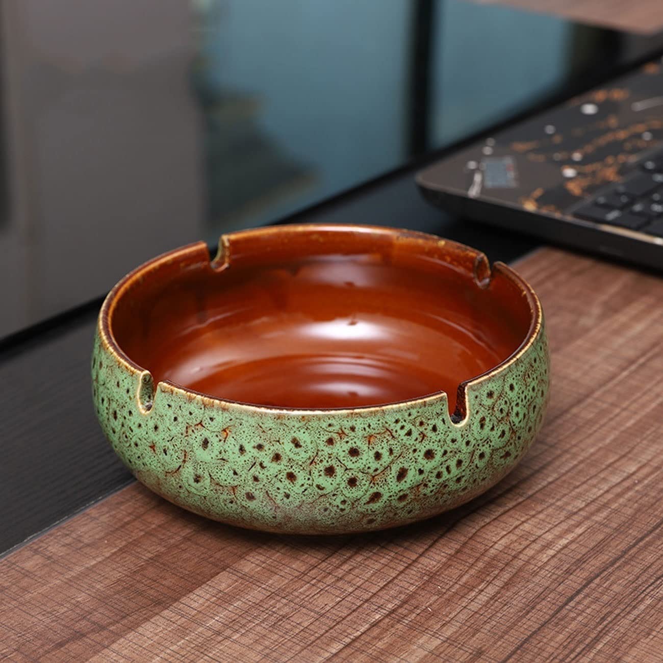 Sdgeryeeg Men's Green Ashtray， Exquisite Ceramic Ashtrays Countertop Decoration Ornats,Nice For Wo,Windproof Ash Tray For Indoor Outdoors(Green)