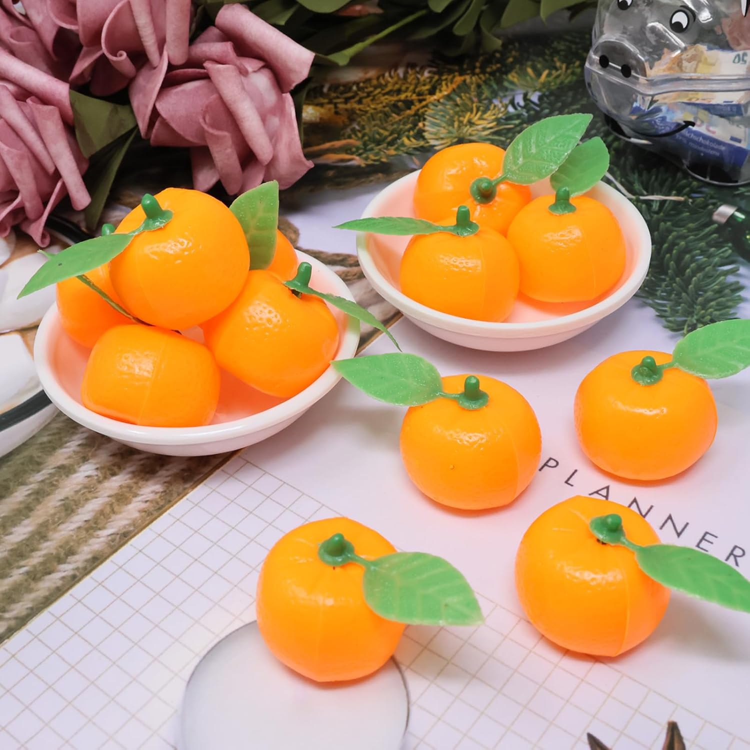 Honbay 30PCS Lifelike Simulation Plastic Oranges Mini Artificial Tangerines Decorations Realistic Fake Fruit Food Models Ornaments for Home Party Tabletop Decorations Sample Display Photography Prop