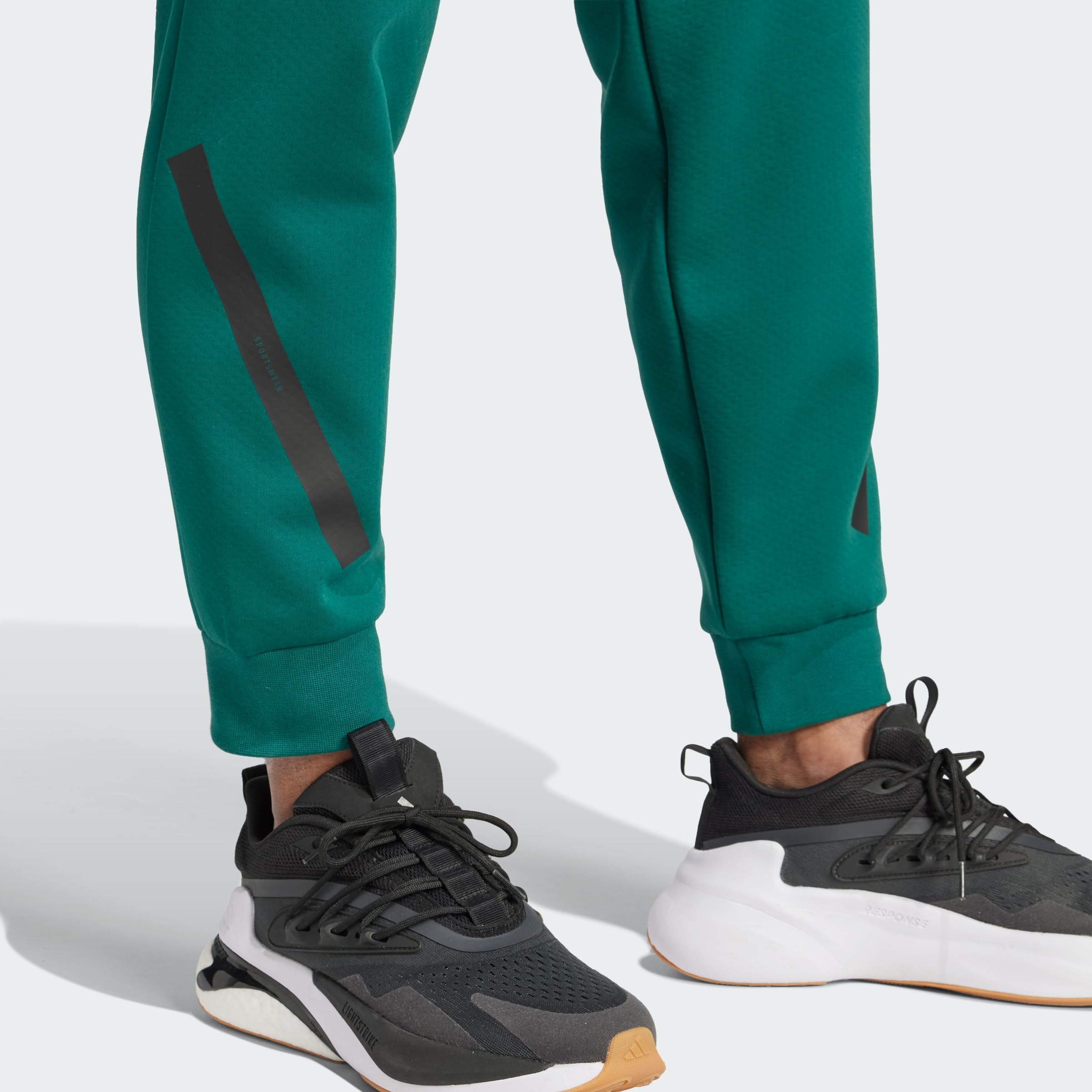 adidas Men's Pantalón Z.N.E. New