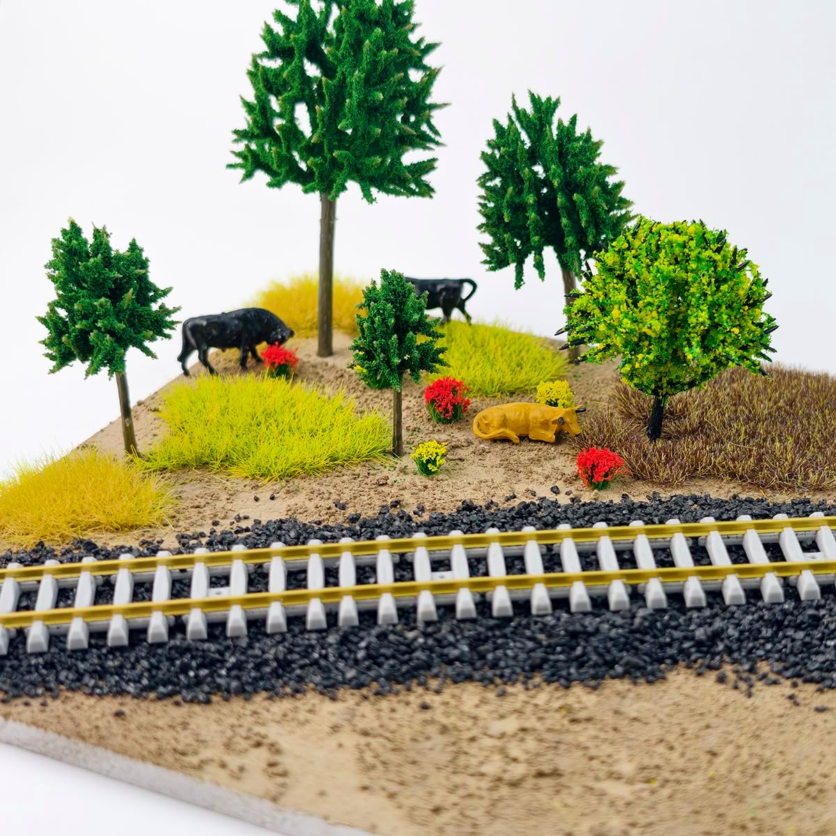 Grass Tuft Flowers，154 Pcs 3 Sizes Terrain Model Kit for Adults