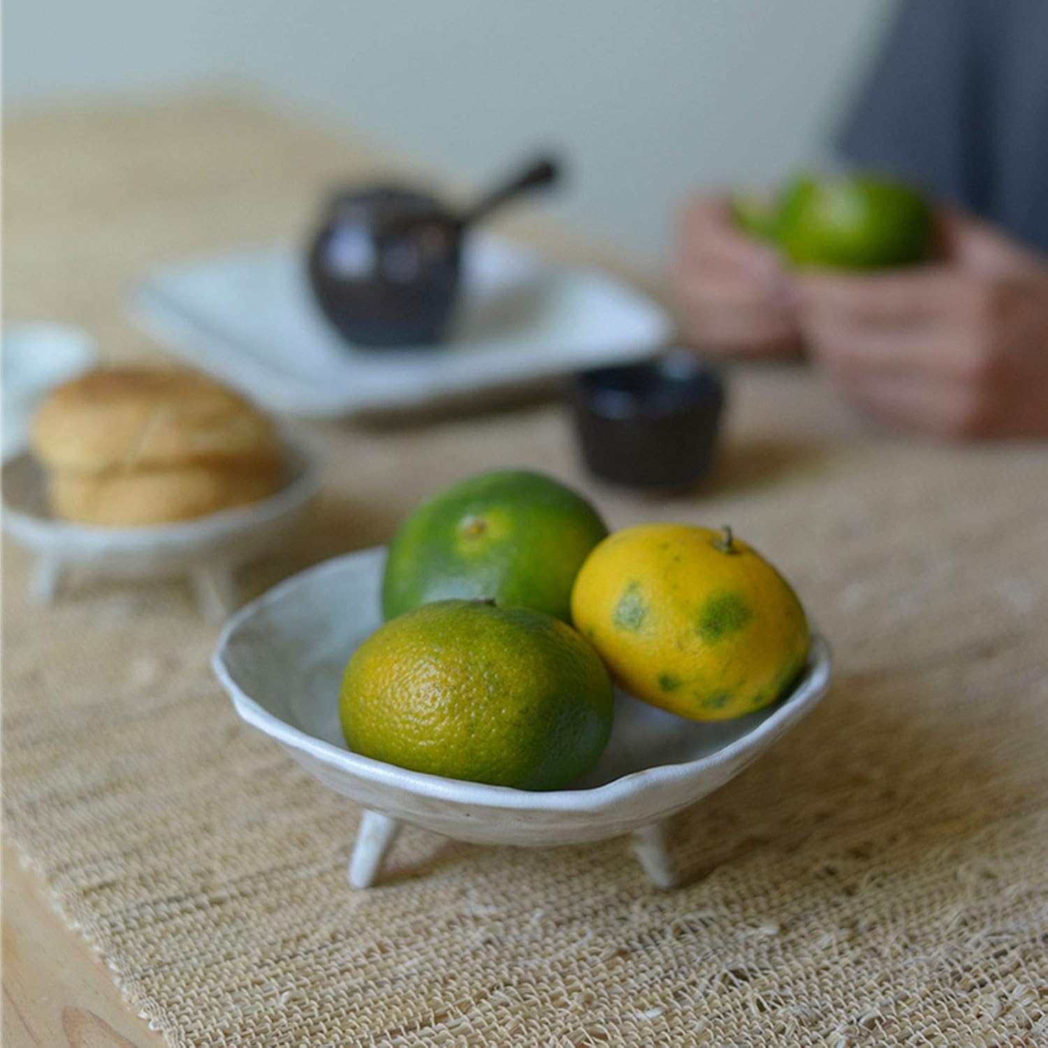Sauce Dish Ceramic Dip Bowls Set Dipping Sauce Bowls Seasoning Dishes Multipurpose Porcelain Side Dish Bowl Chinese Refreshment Tray Snack Dish Fruit Dish Dip B