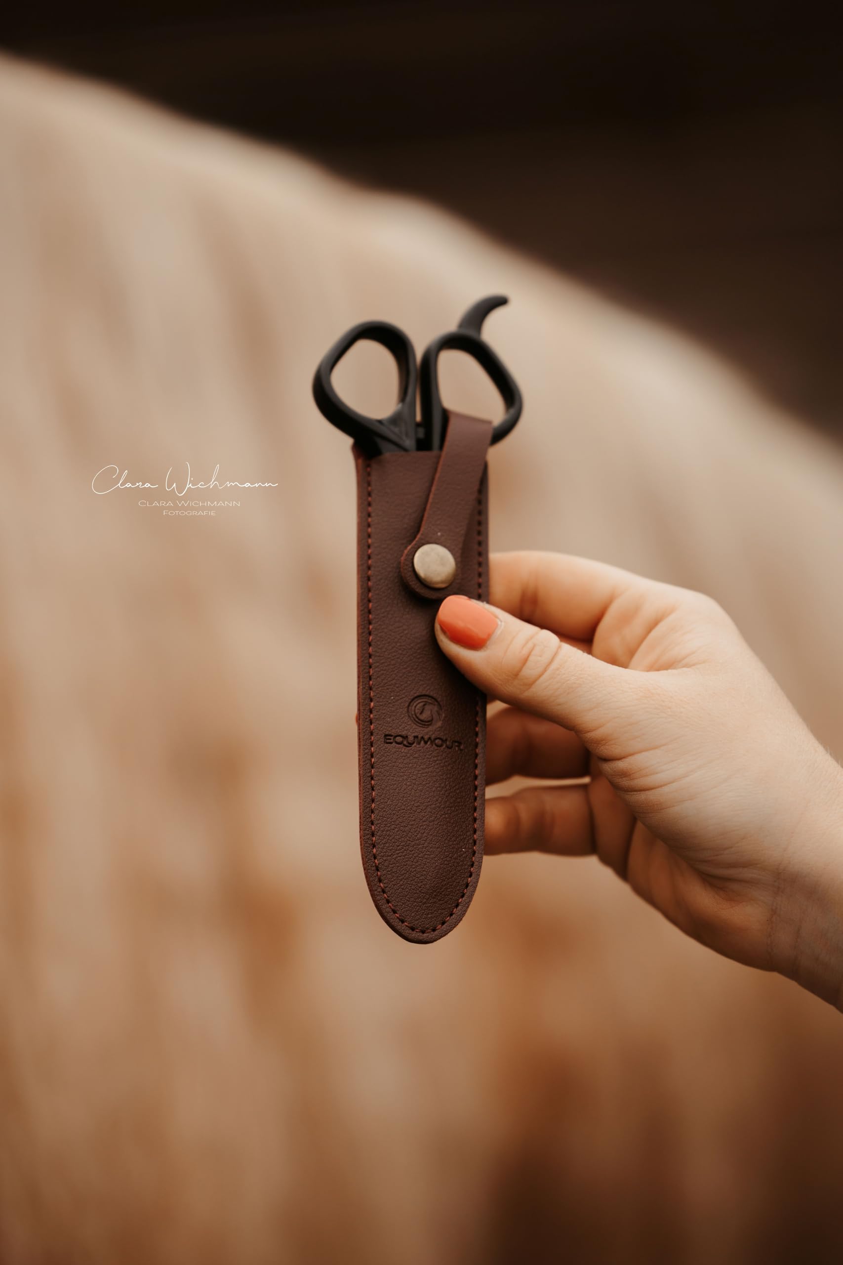 Forbici per criniera – in acciaio inox per tagli precisi su crini robusti | Impugnatura ergonomica & custodia in pelle vegana | Accessorio di qualità per la toelettatura del cavallo