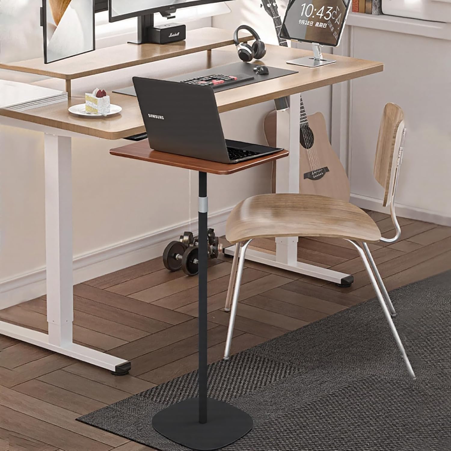 Laptop Stand Desk Portable Laptop Floor Stand Adjustable Height 18.5-47" Projector Floor Stand Bedside Sofa End Table for Home Office Meeting Room