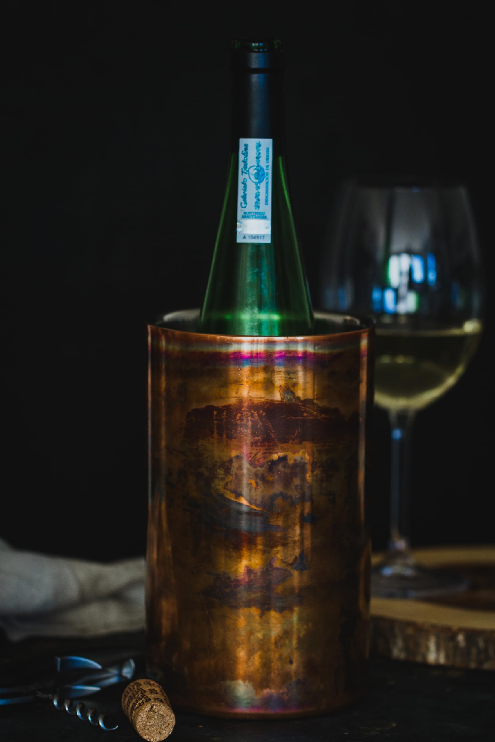Host Set di 4 Coppe Refrigeranti per Congelatore Dotati di Isolamento a Doppia Parete Con Gel Refrigerante, Bicchieri per Vino Rosso e Bianco, 250ml, Colori Traslucidi Assortiti