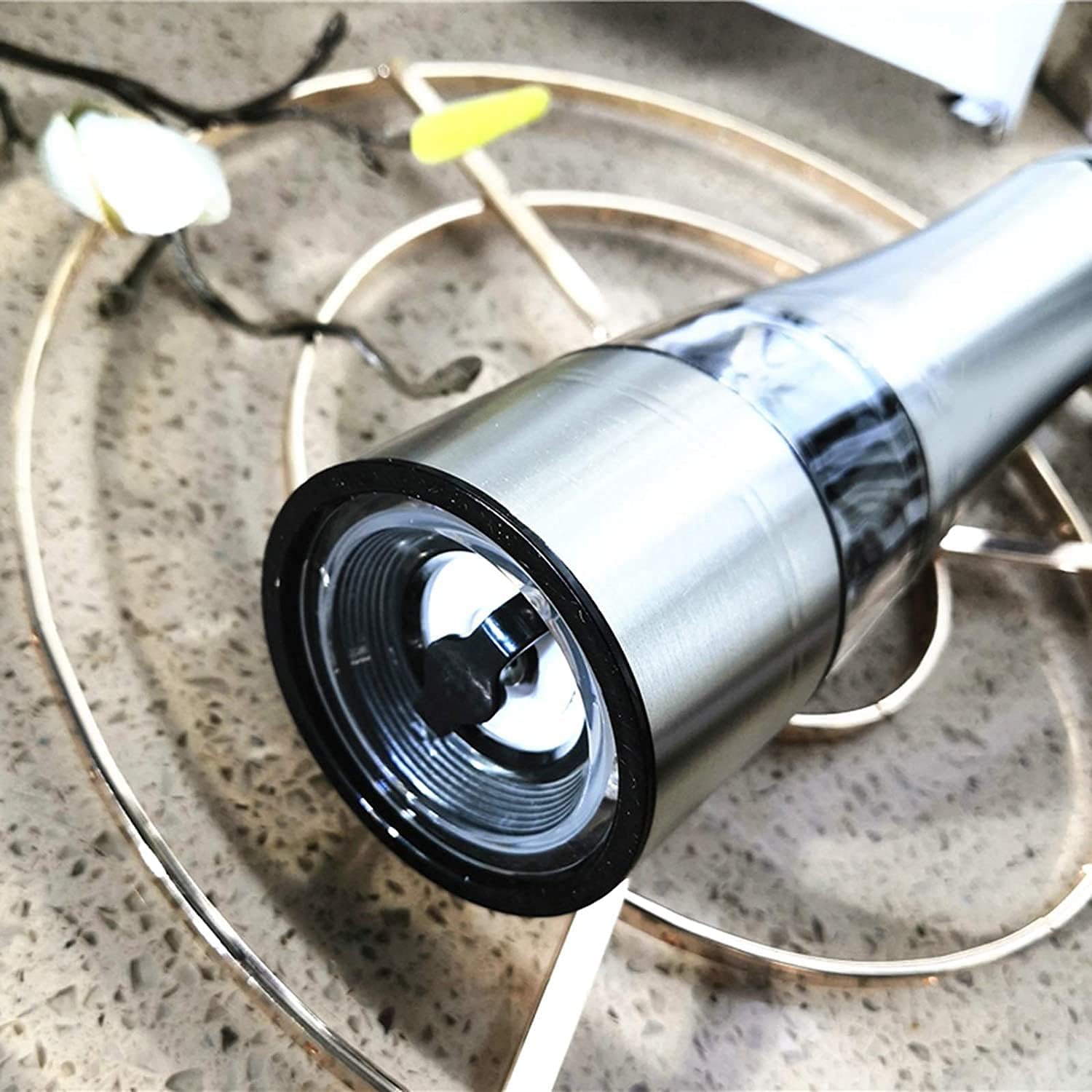Adjustable Pepper Grinder-Electric Salt Mills - Ceramic Grinders and One Handed Operation Powered Mills for Kitchen Tools