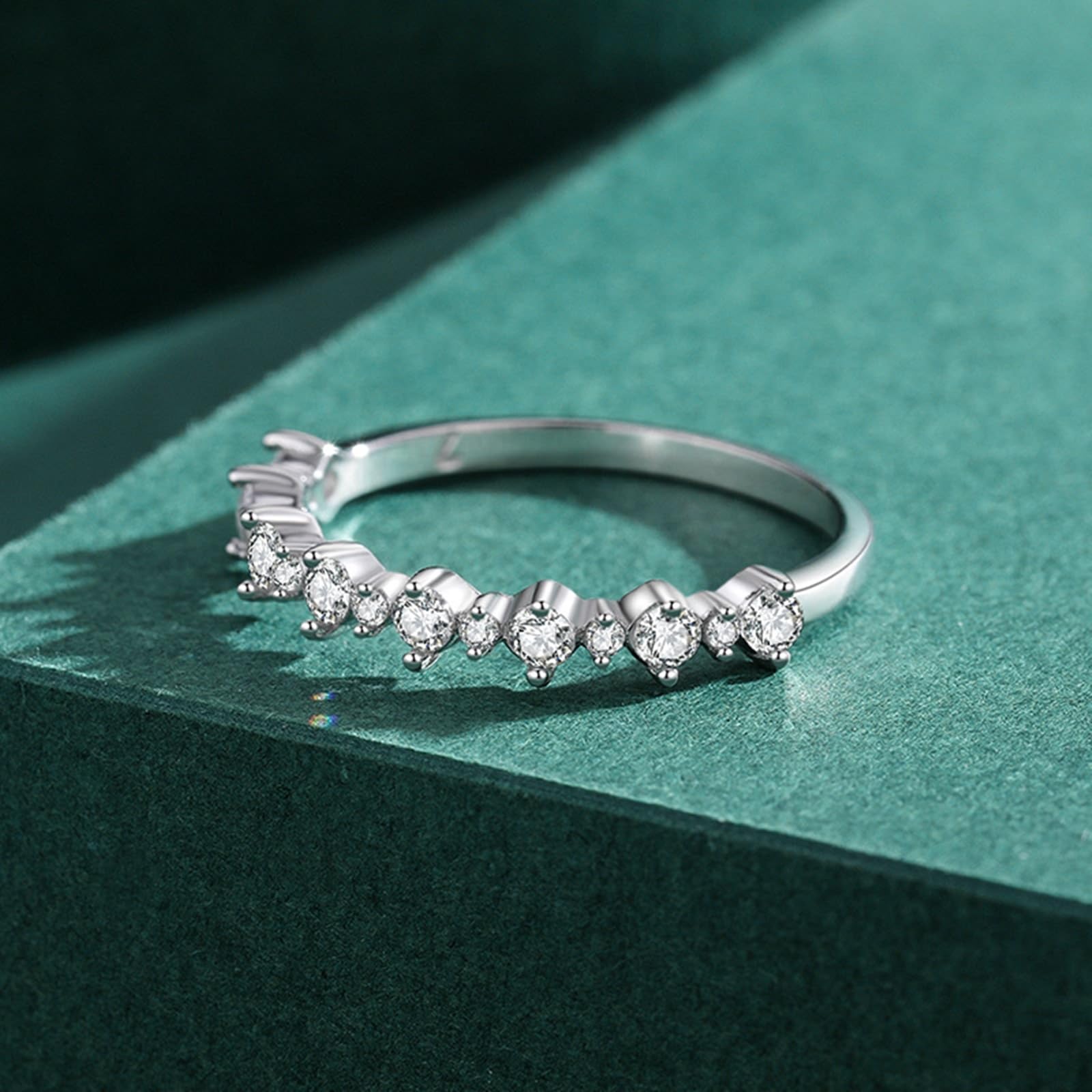 KnSam Anillo de oro blanco de 9 K/14 K/18 K, anillo apilable clásico para parejas con moissanita, anillo Au 375/585/750, oro blanco, talla 47-65