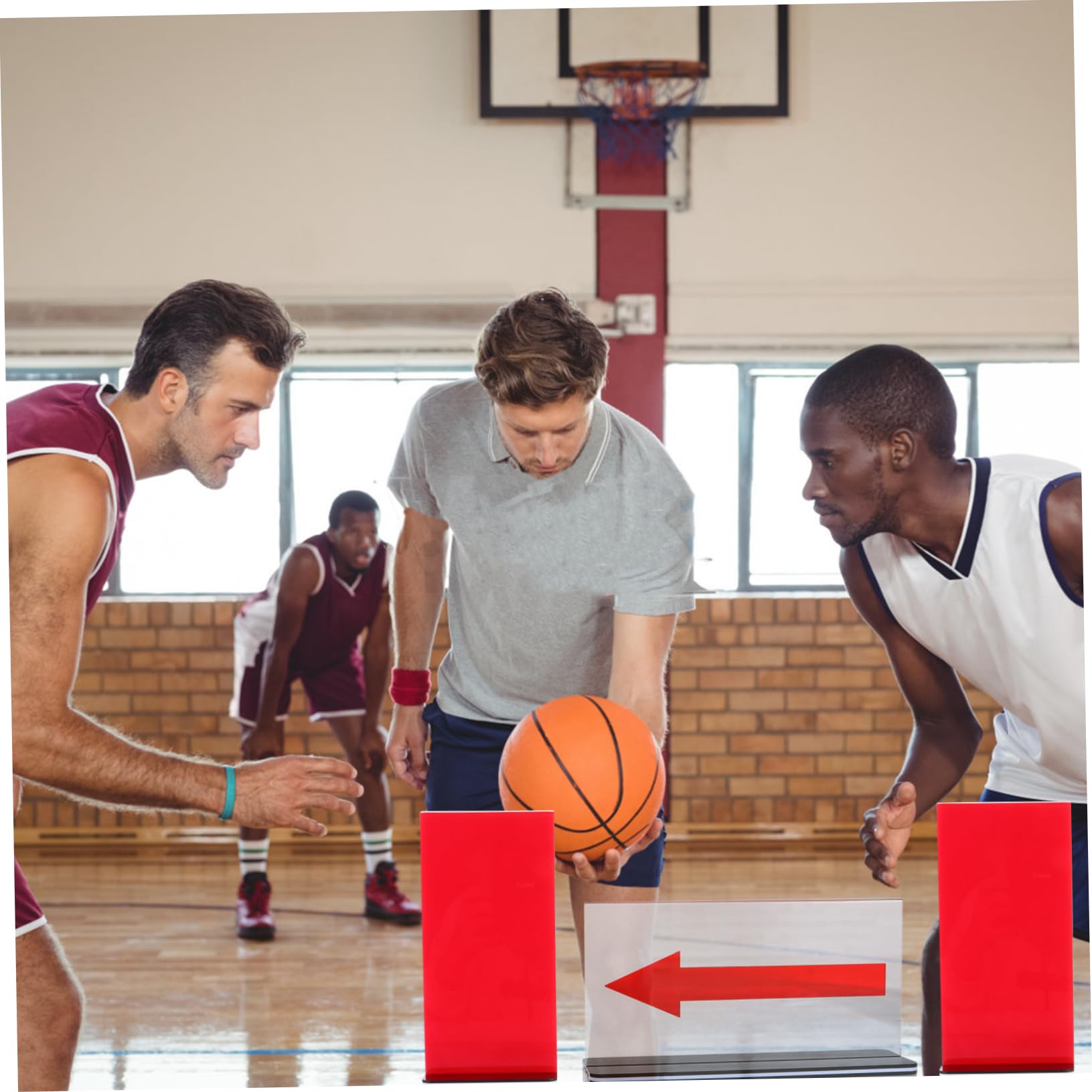Toyvian Lavagnetta Basket in Acrilico Rosso per Gara Sportiva Cambio Direzione Fluido, Accessorio da Gara per Penalità di Basket e Schede per Giudice Professionali