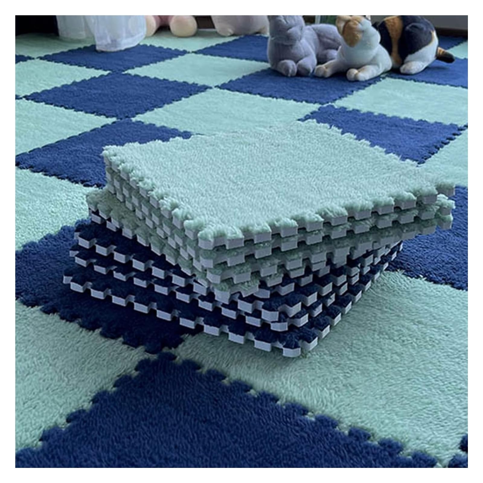 Piankowa mata podłogowa, 12x12 cali kwadratowy pluszowy dywanik do układania puzzli, blokujące piankowe maty podłogowe płytki z obramowaniem, kudłate pluszowe maty piankowe EVA, Playmat, 16 sztuk(Navy