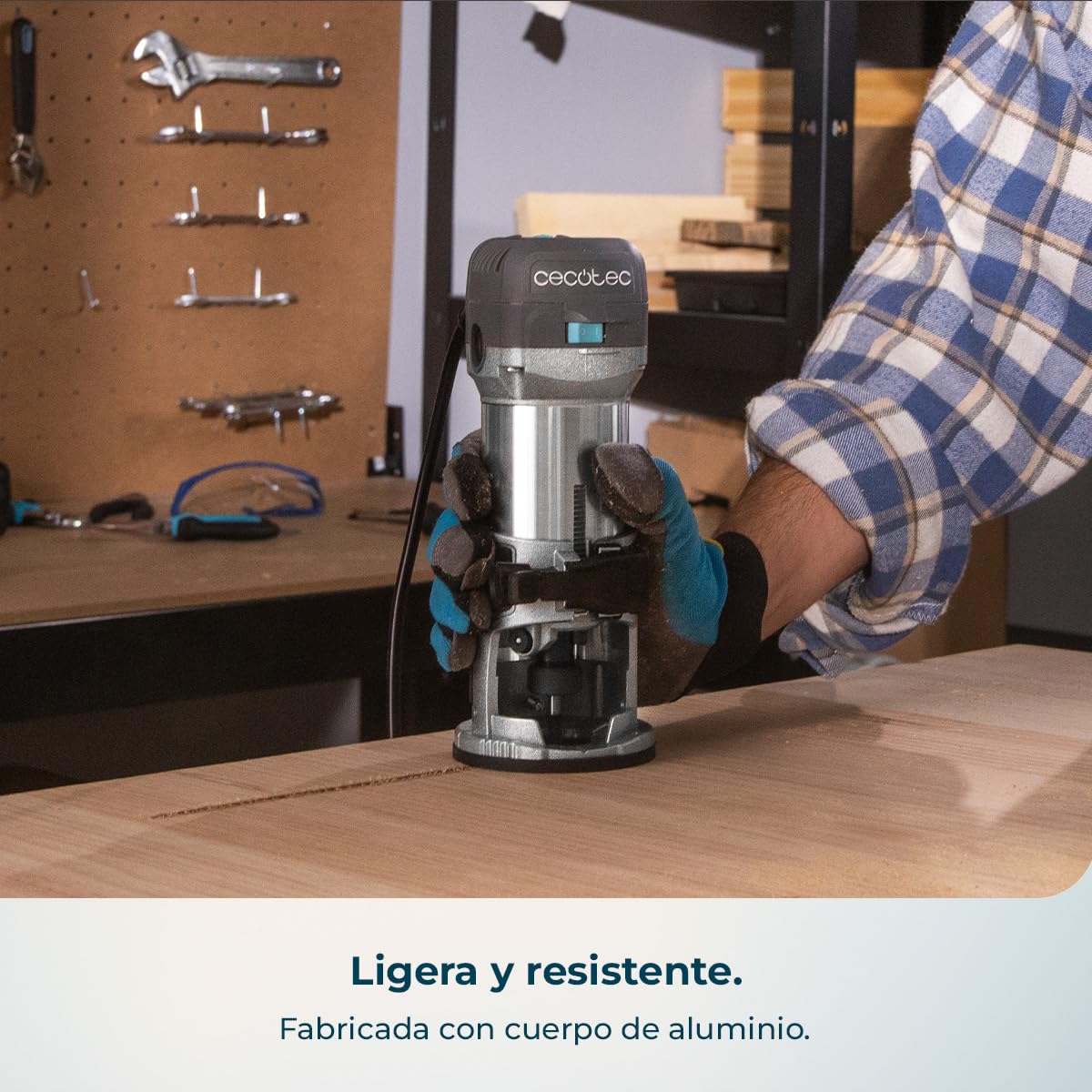 Cecotec Fresadora Eléctrica de Cable MultiShape 500. 710W, Incluye 5 Fresas y Cabezales de 6mm 6,35mm y 8mm, Velocidad y Profundidad Regulable, Cuerpo de Aluminio, Diseño Ergonómico, Tope Paralelo
