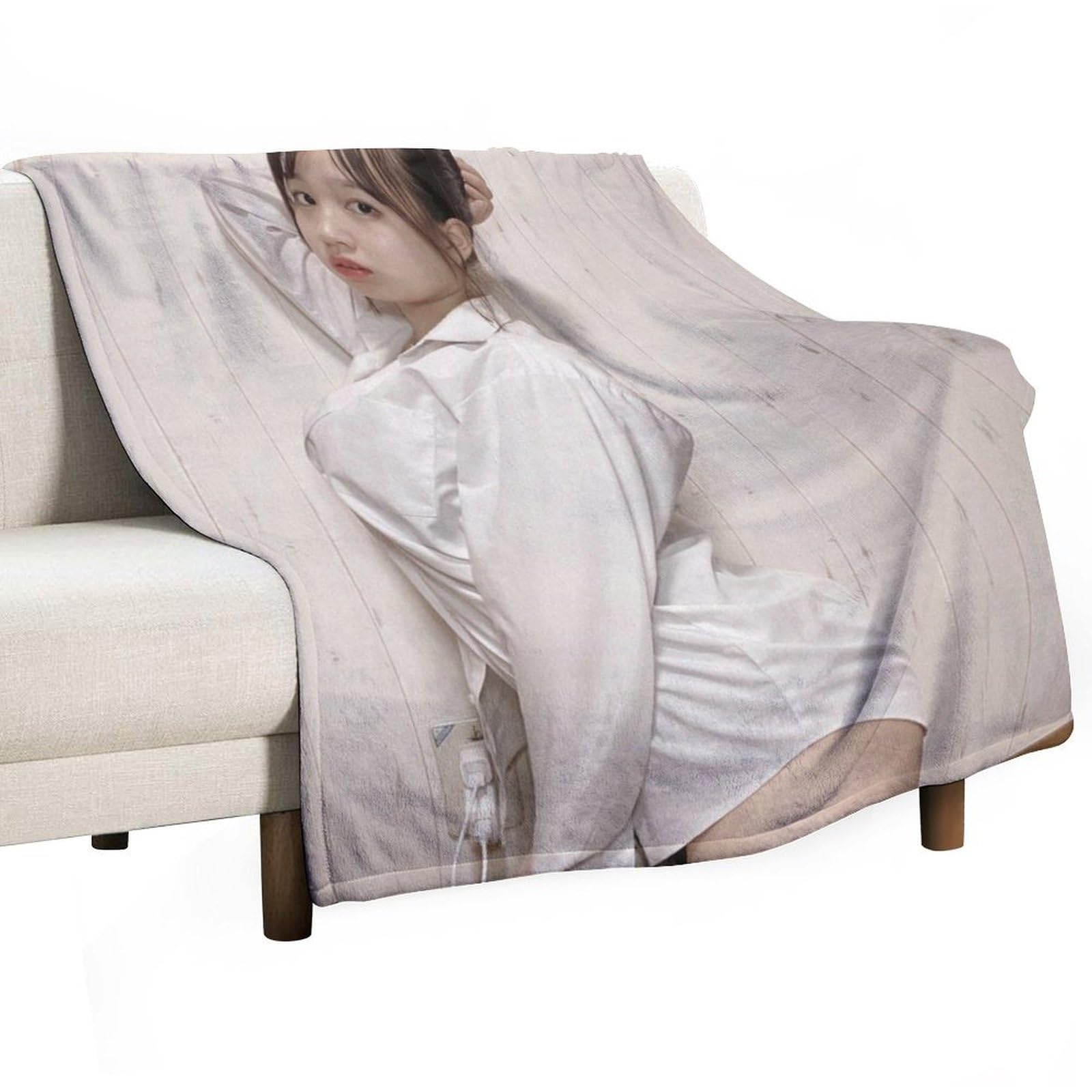 Amazon｜毛布 金澤日風実 ブランケット ふわふわ 肌に優しい