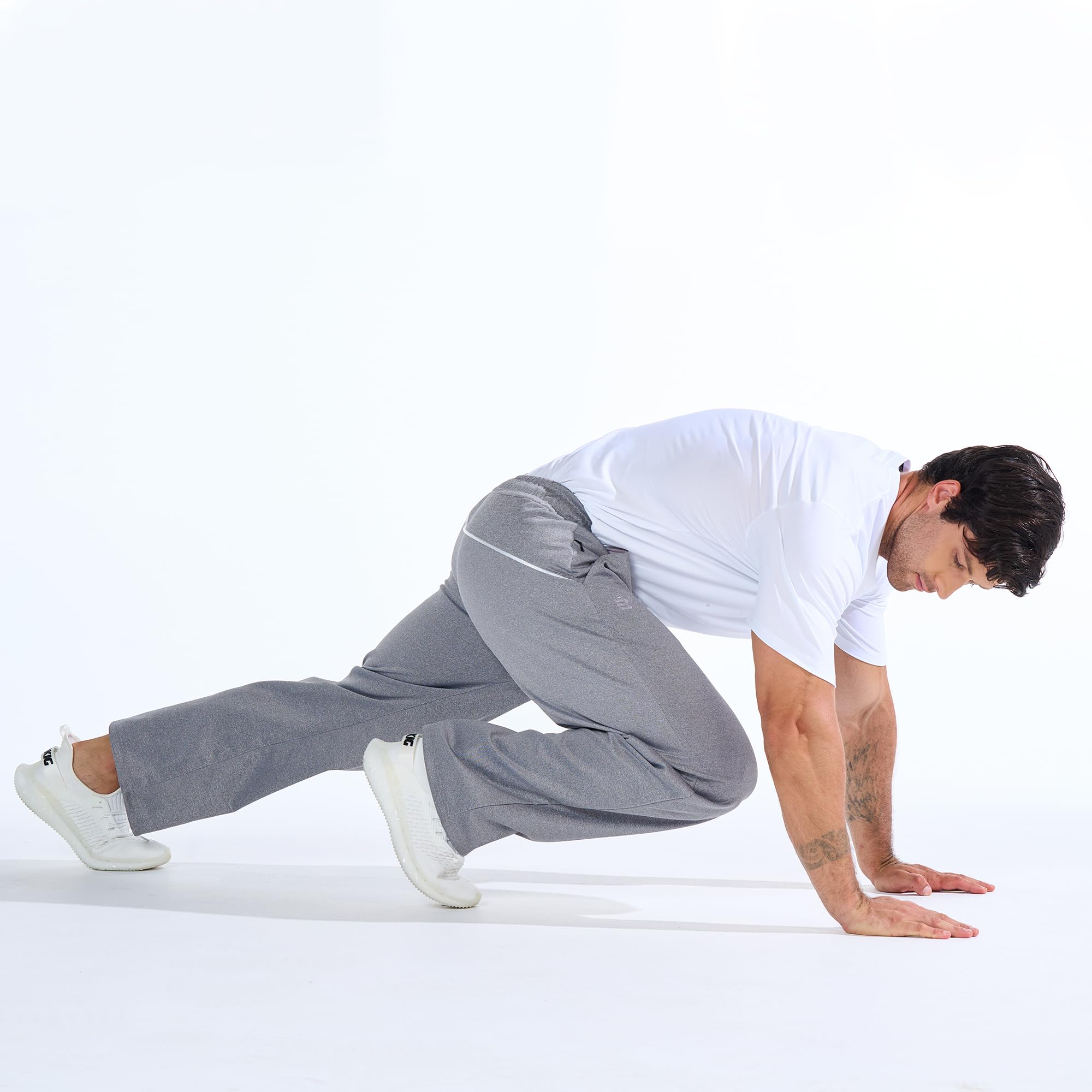 BROKIG Sporthose Extra Lang Herren Weites Bein Trainingshose | Gym Jogginghose Herren Fitnessstudio, Training Hose Herren Lang, Gerade Freizeithose mit Reißverschlusstasche